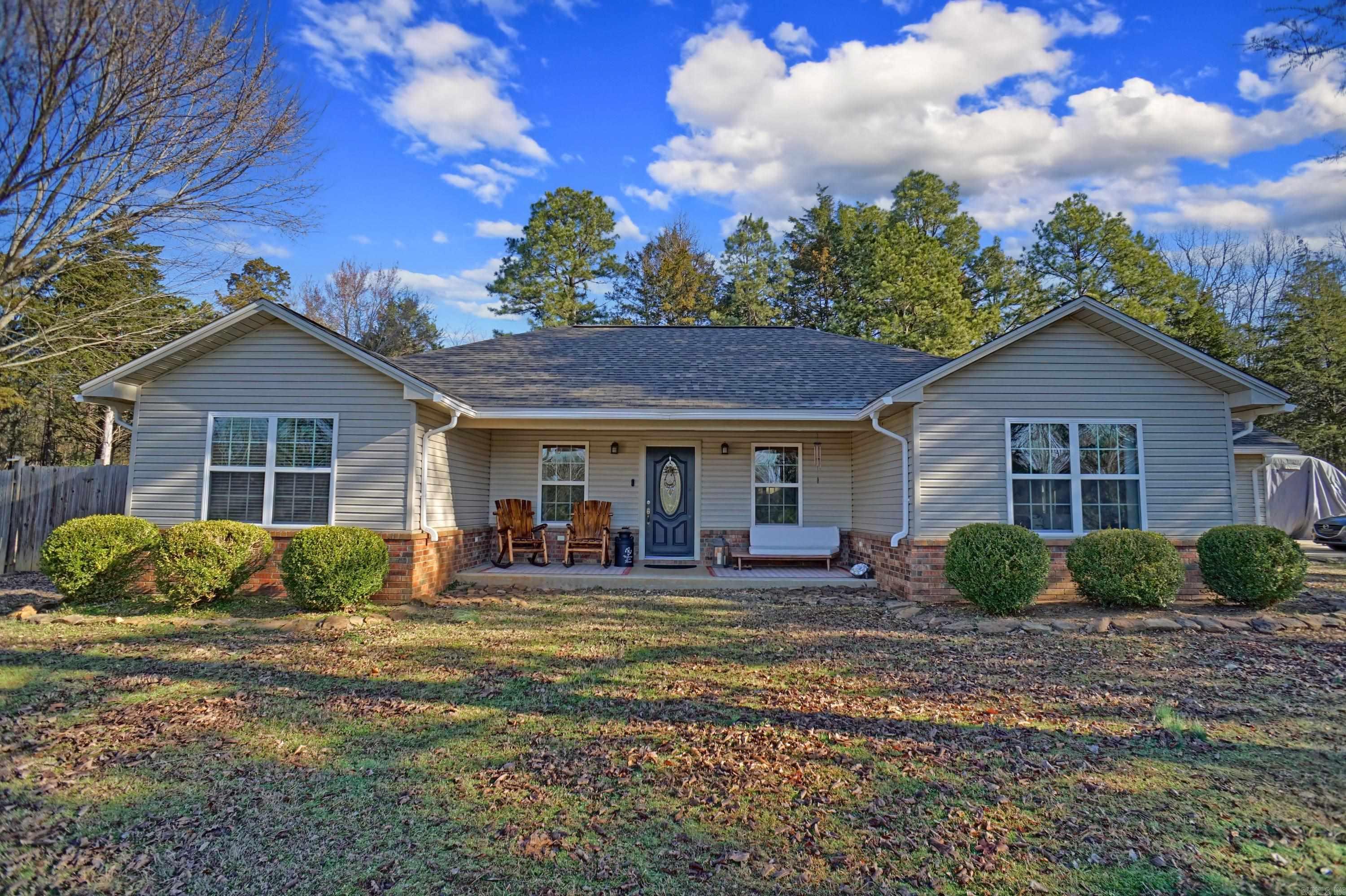 146 Private Road 3399