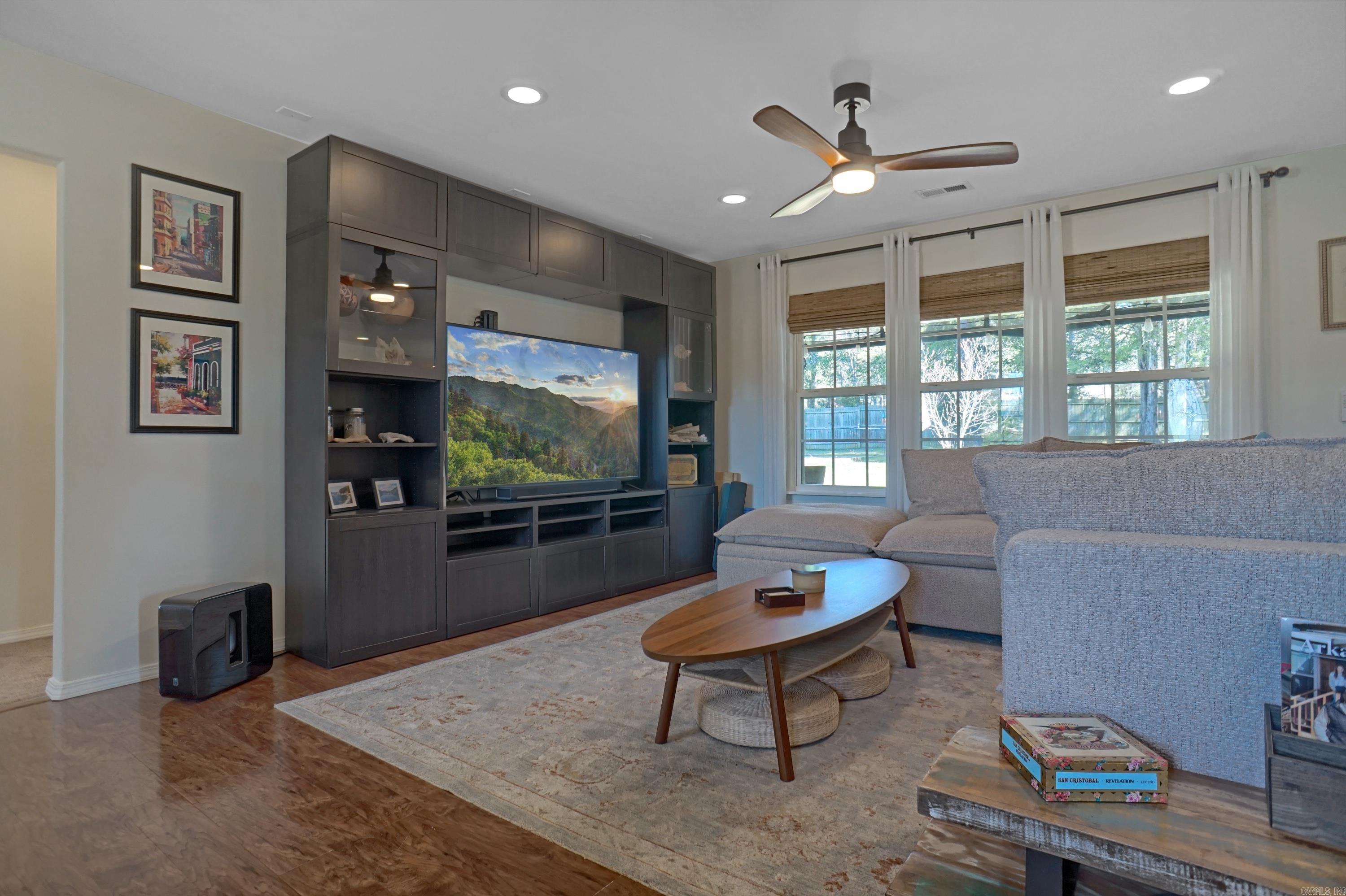 146 Private Road 3399