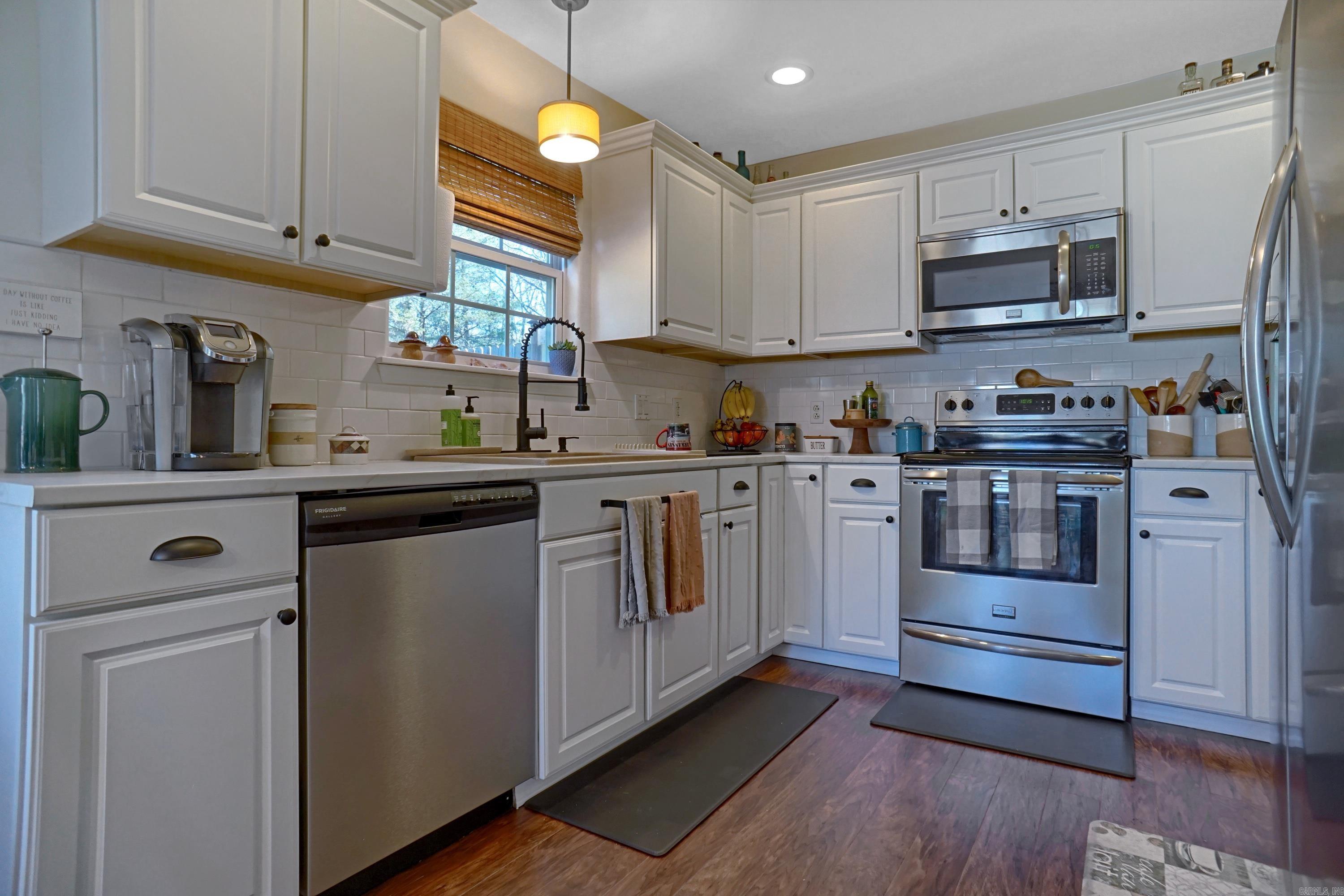 146 Private Road 3399
