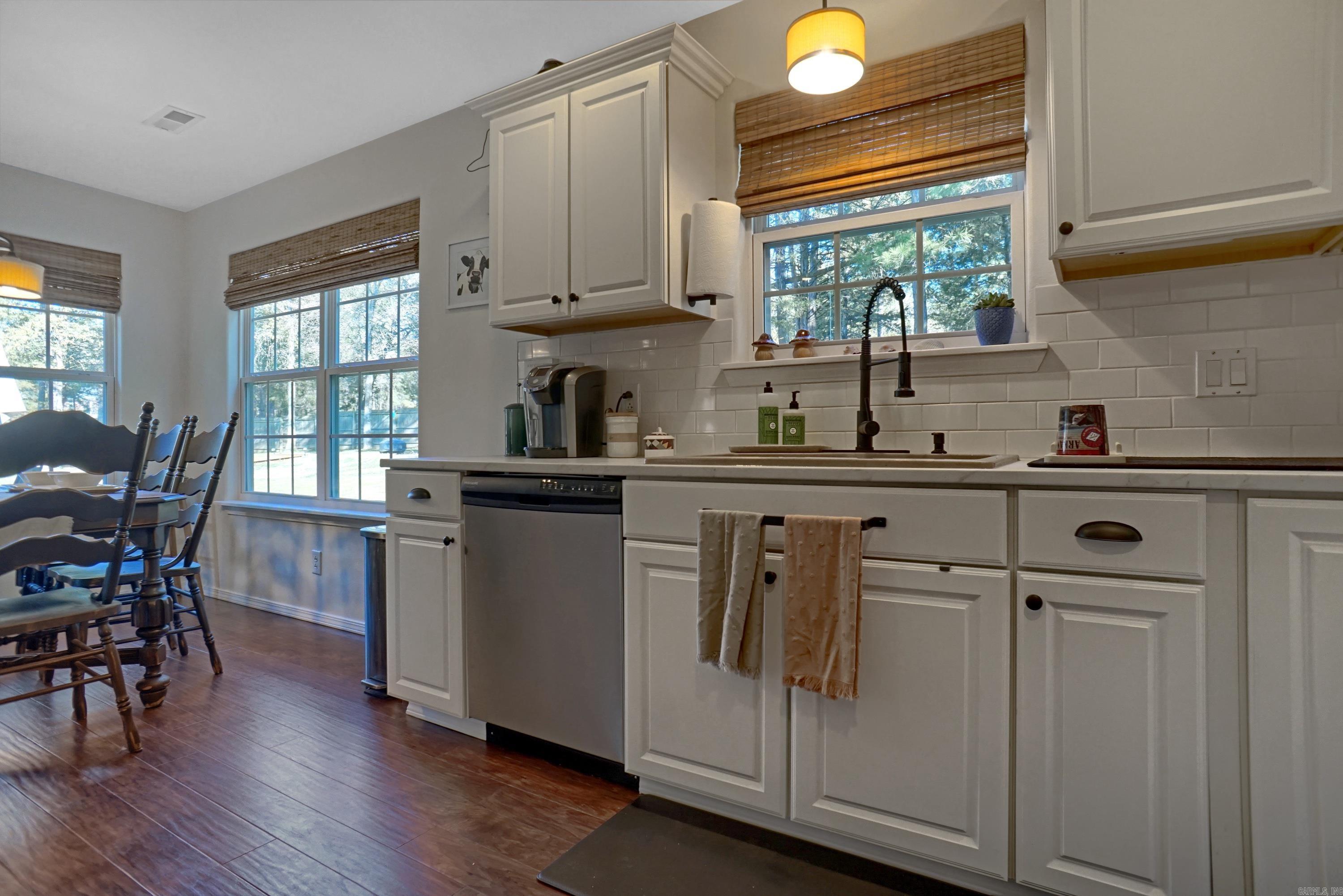 146 Private Road 3399