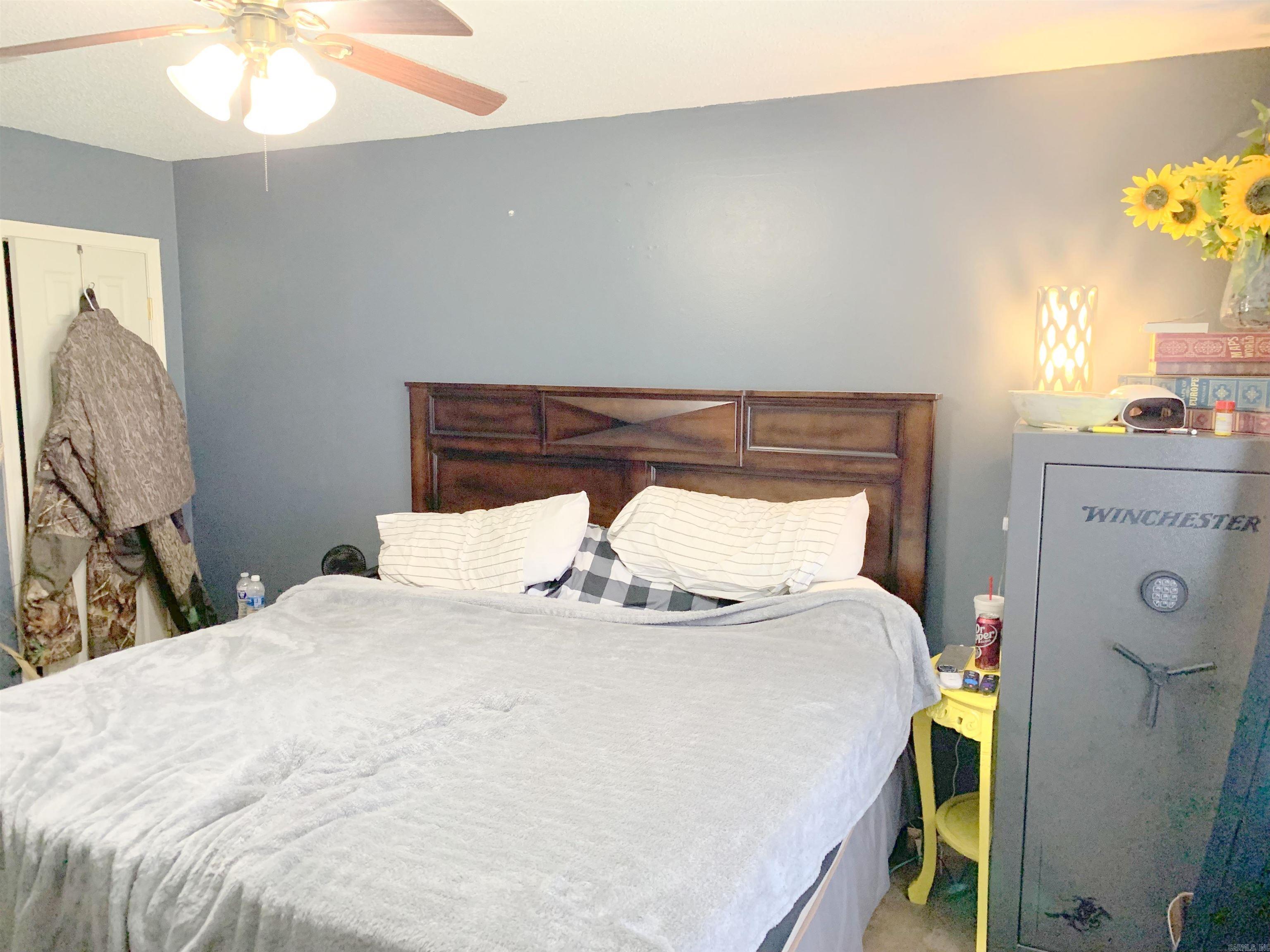 1205 Donna Drive