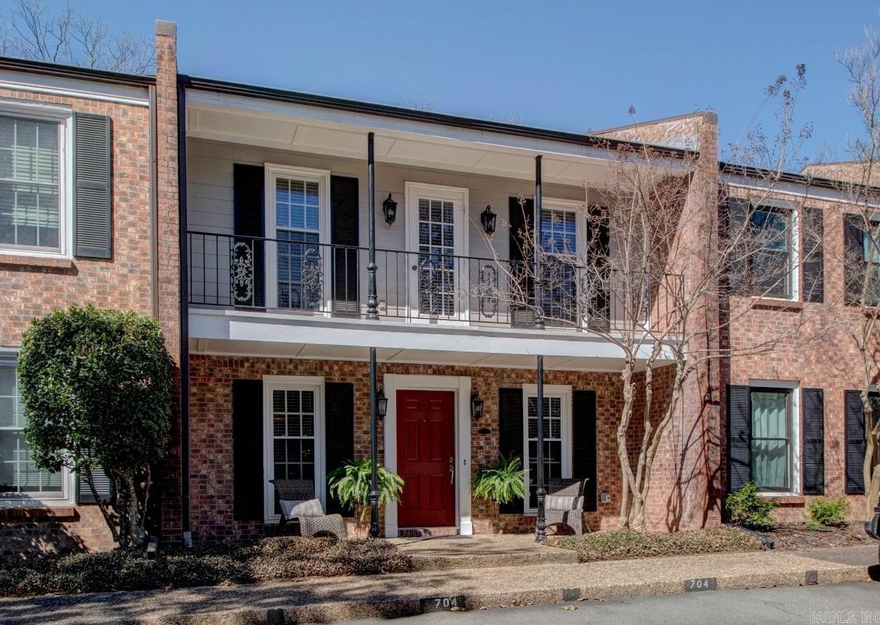 2200 Andover Court Unit: 704