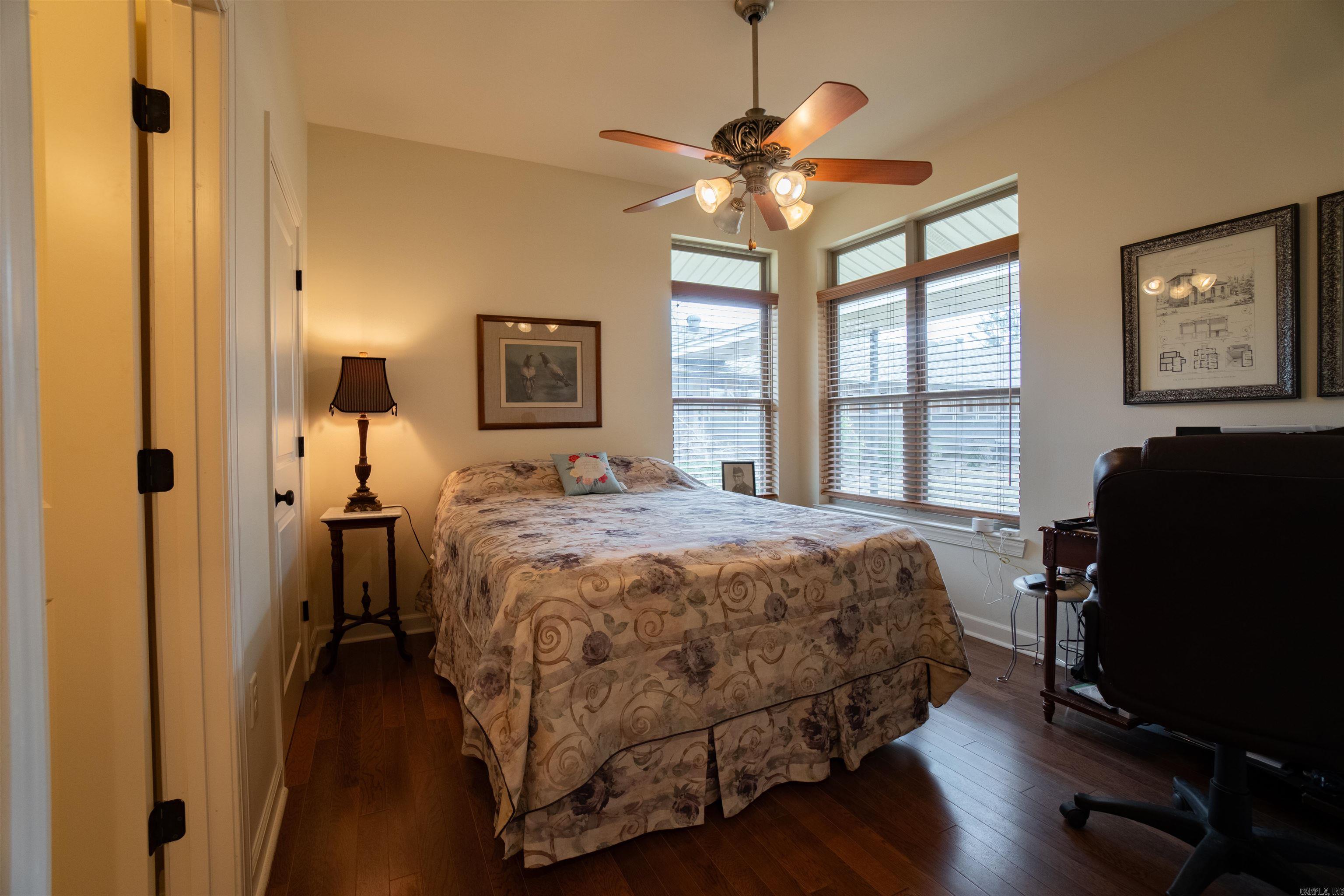 1401 E Main Street