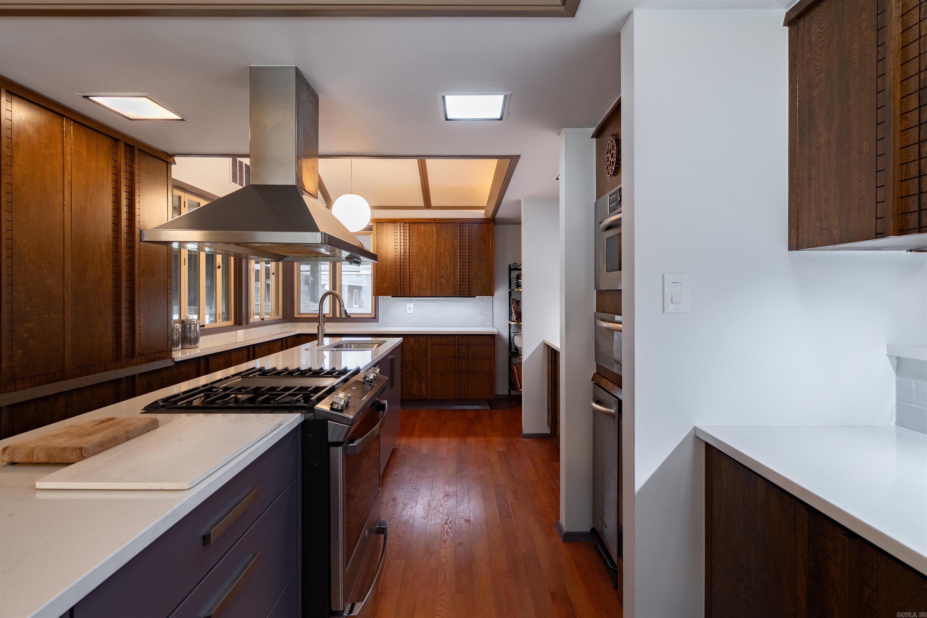 1401 E Main Street