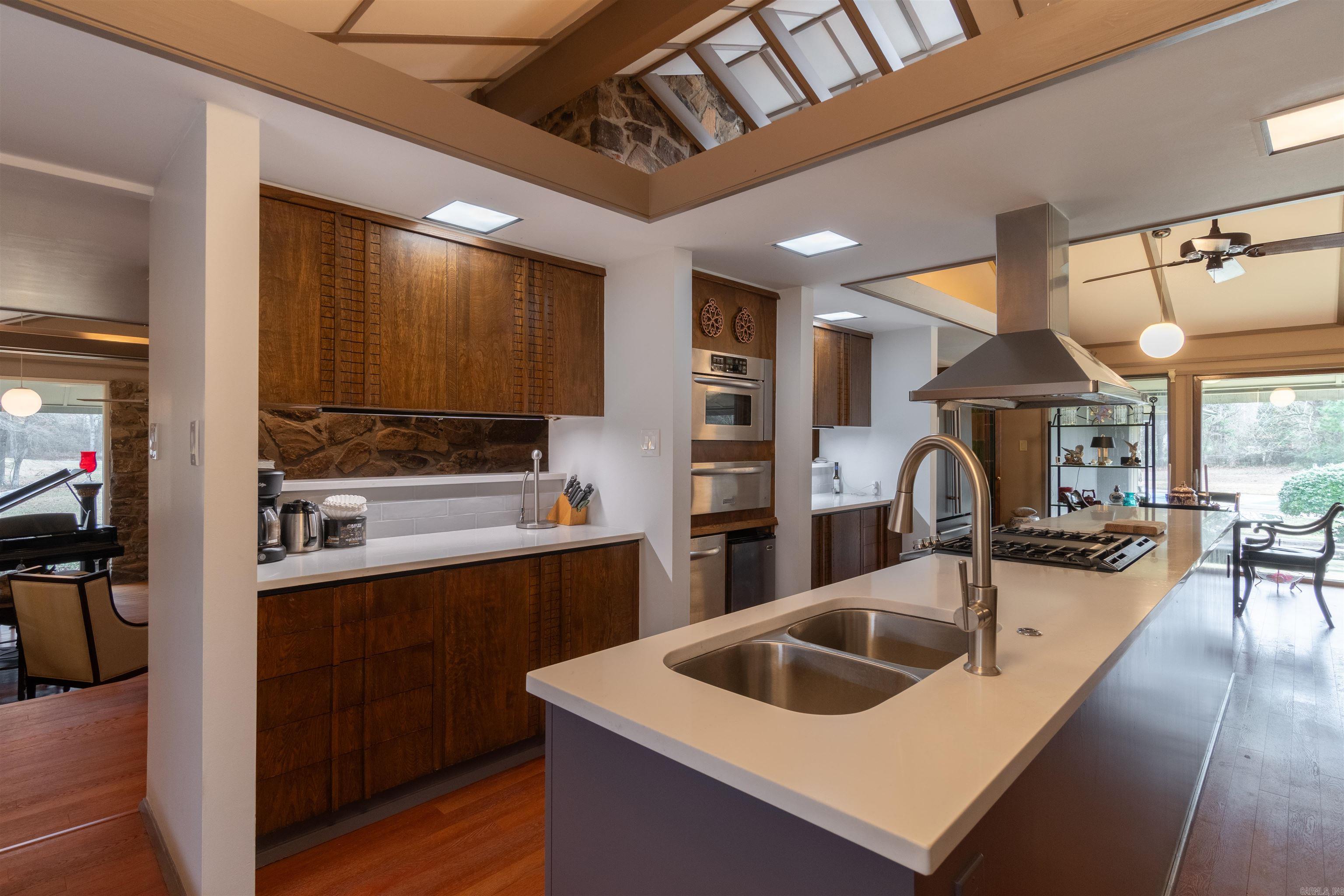 1401 E Main Street