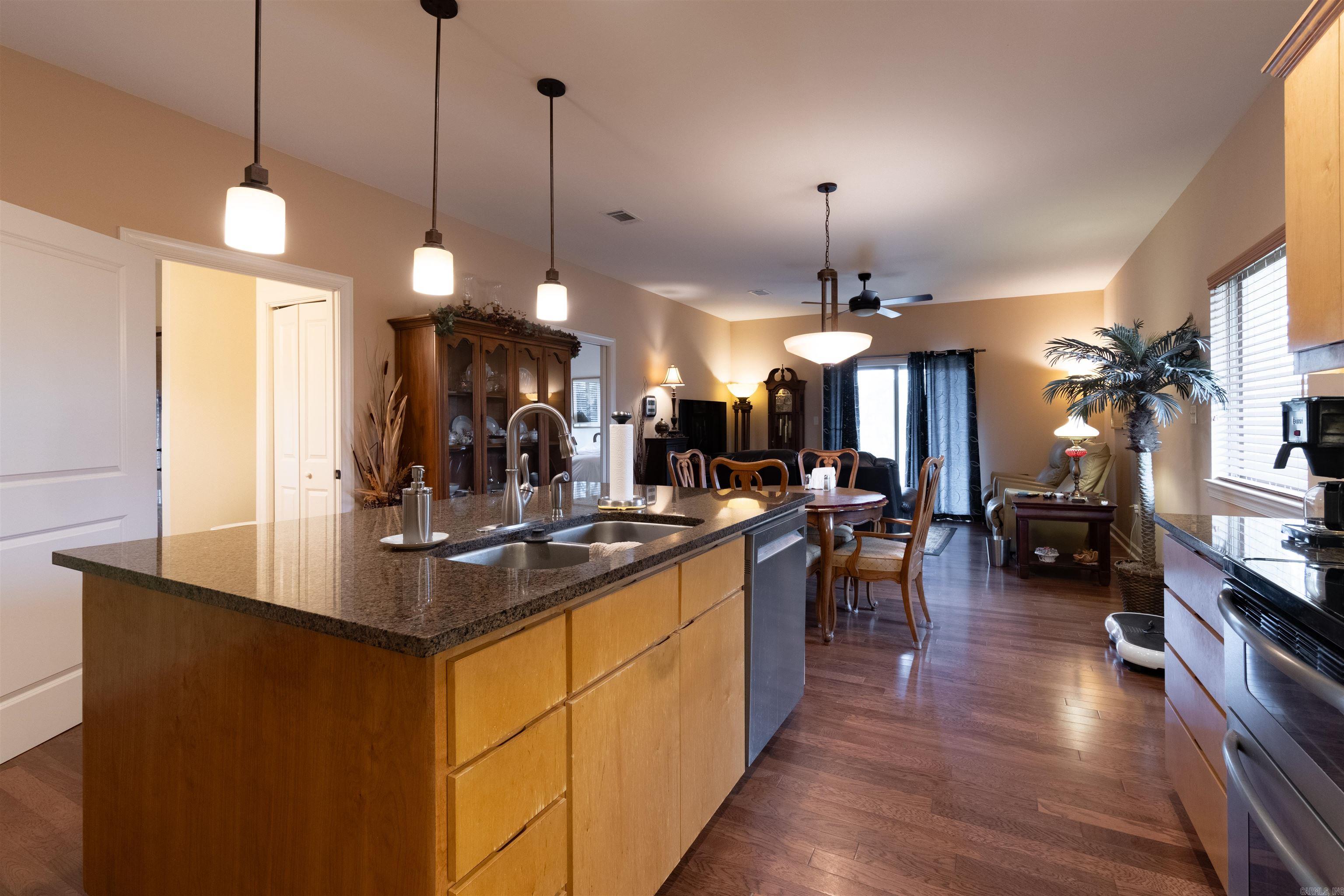 1401 E Main Street