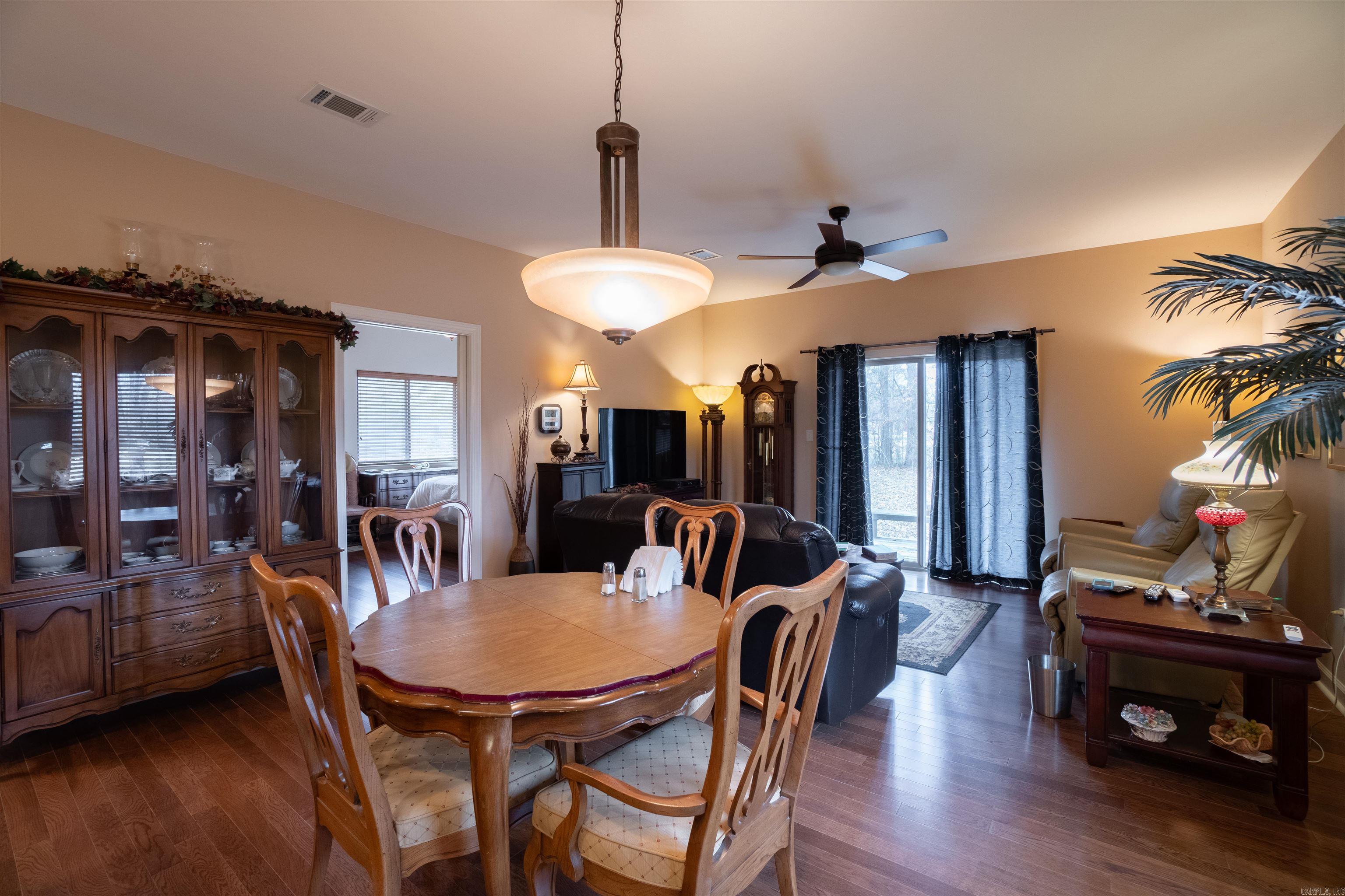 1401 E Main Street