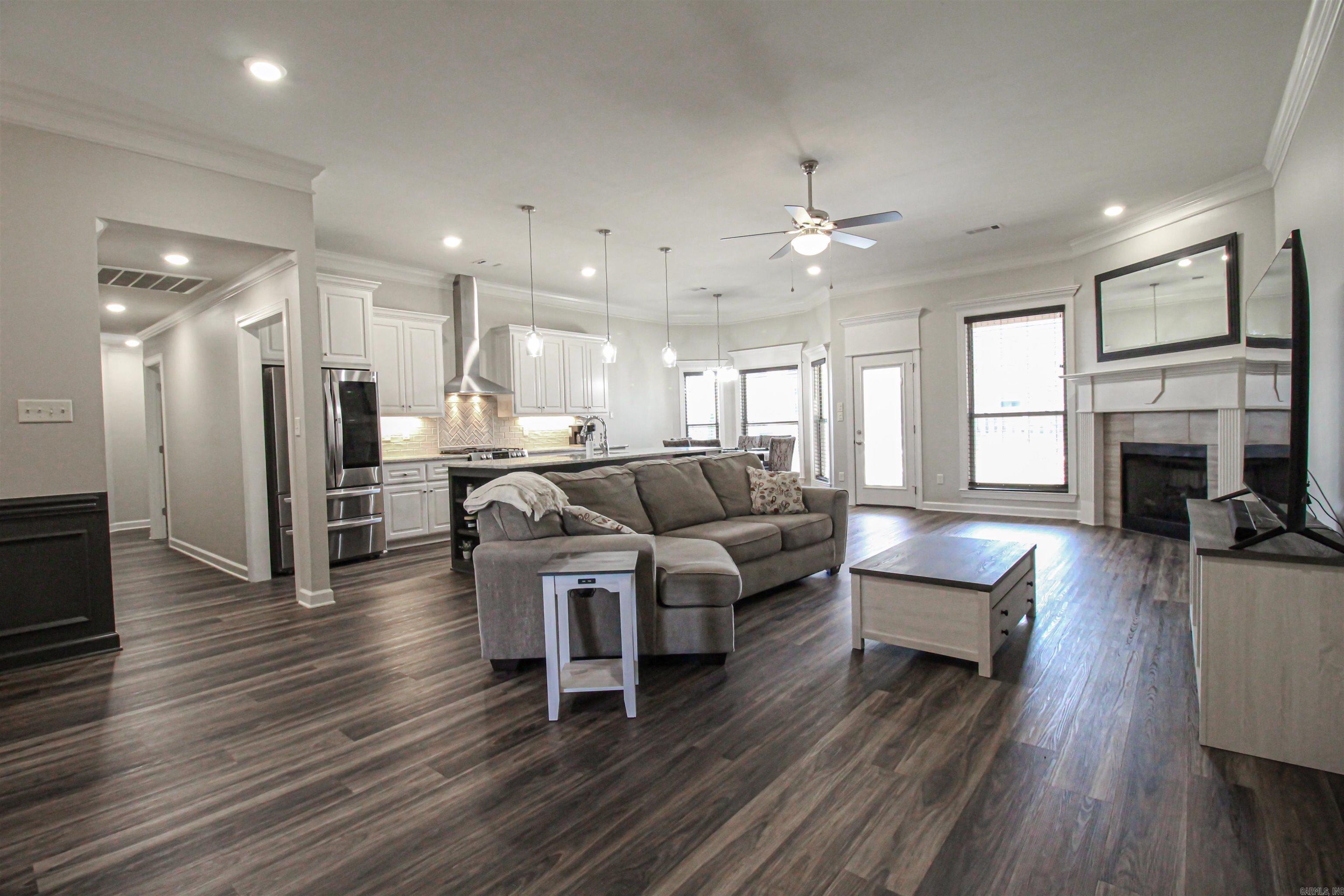 133 Majestic Circle