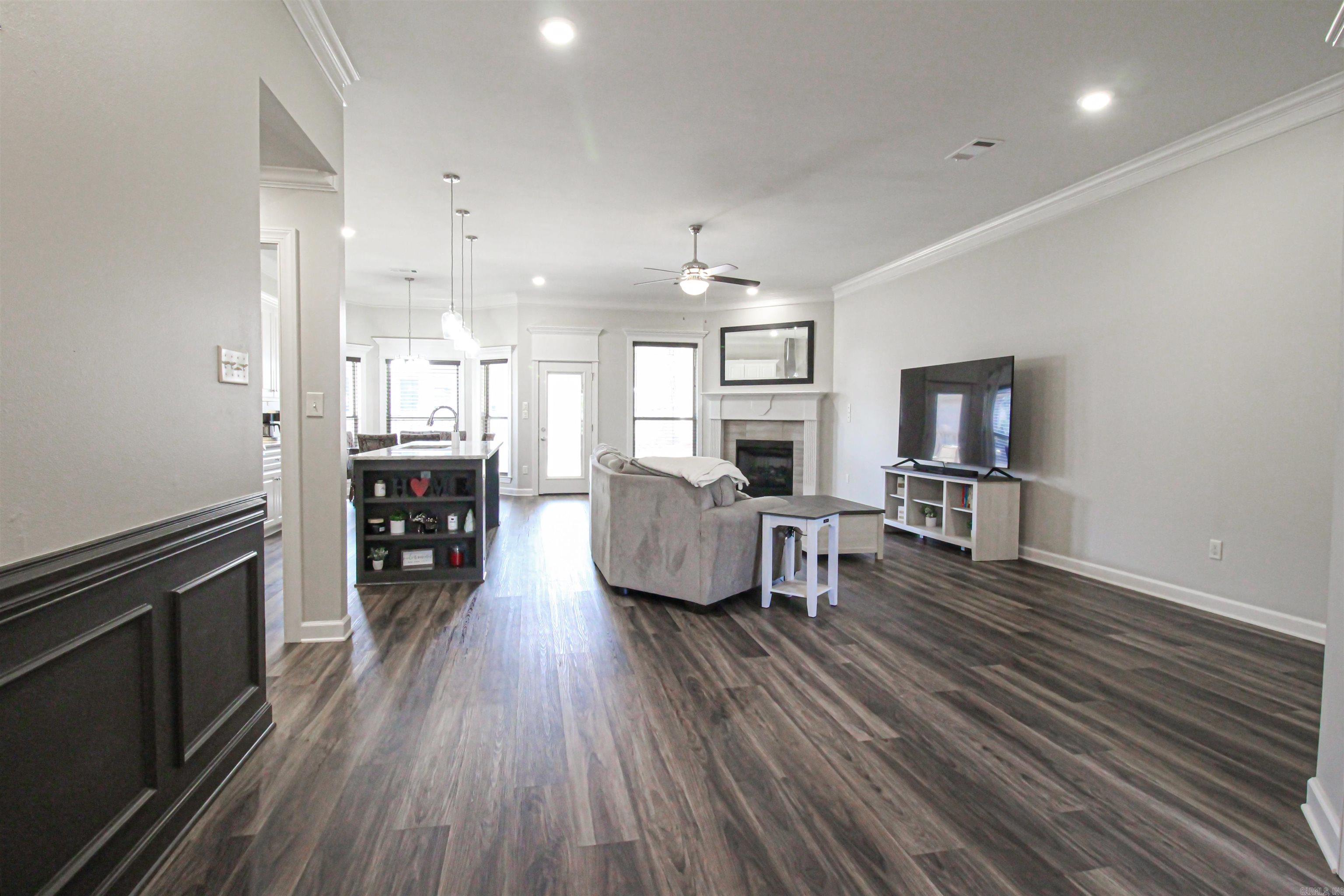 133 Majestic Circle