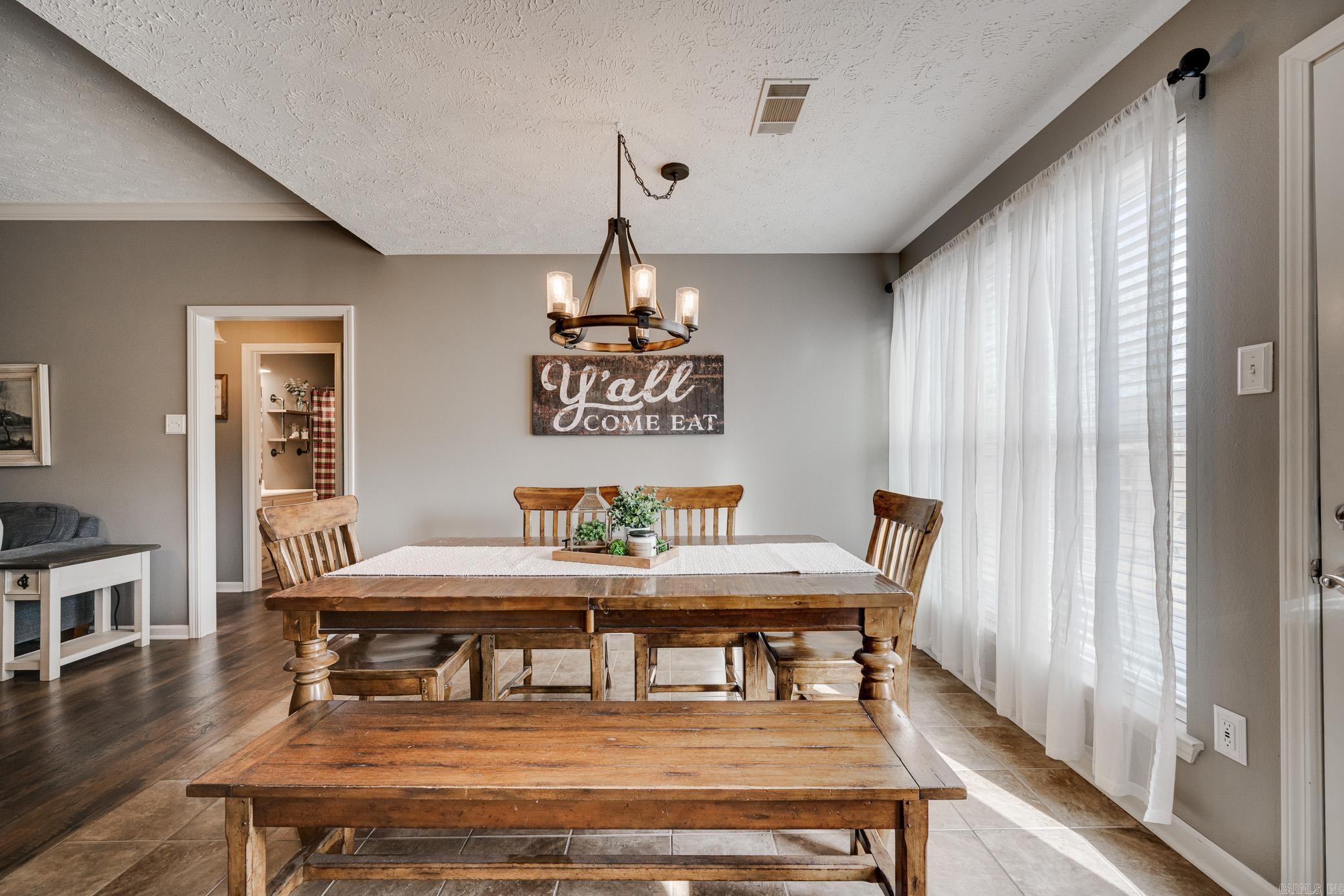 2805 Makenzie
