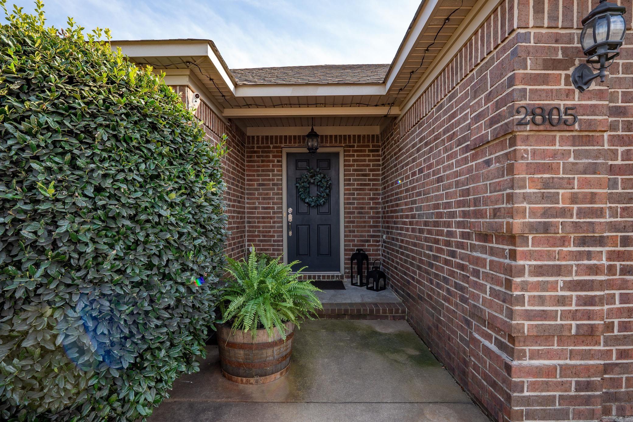 2805 Makenzie