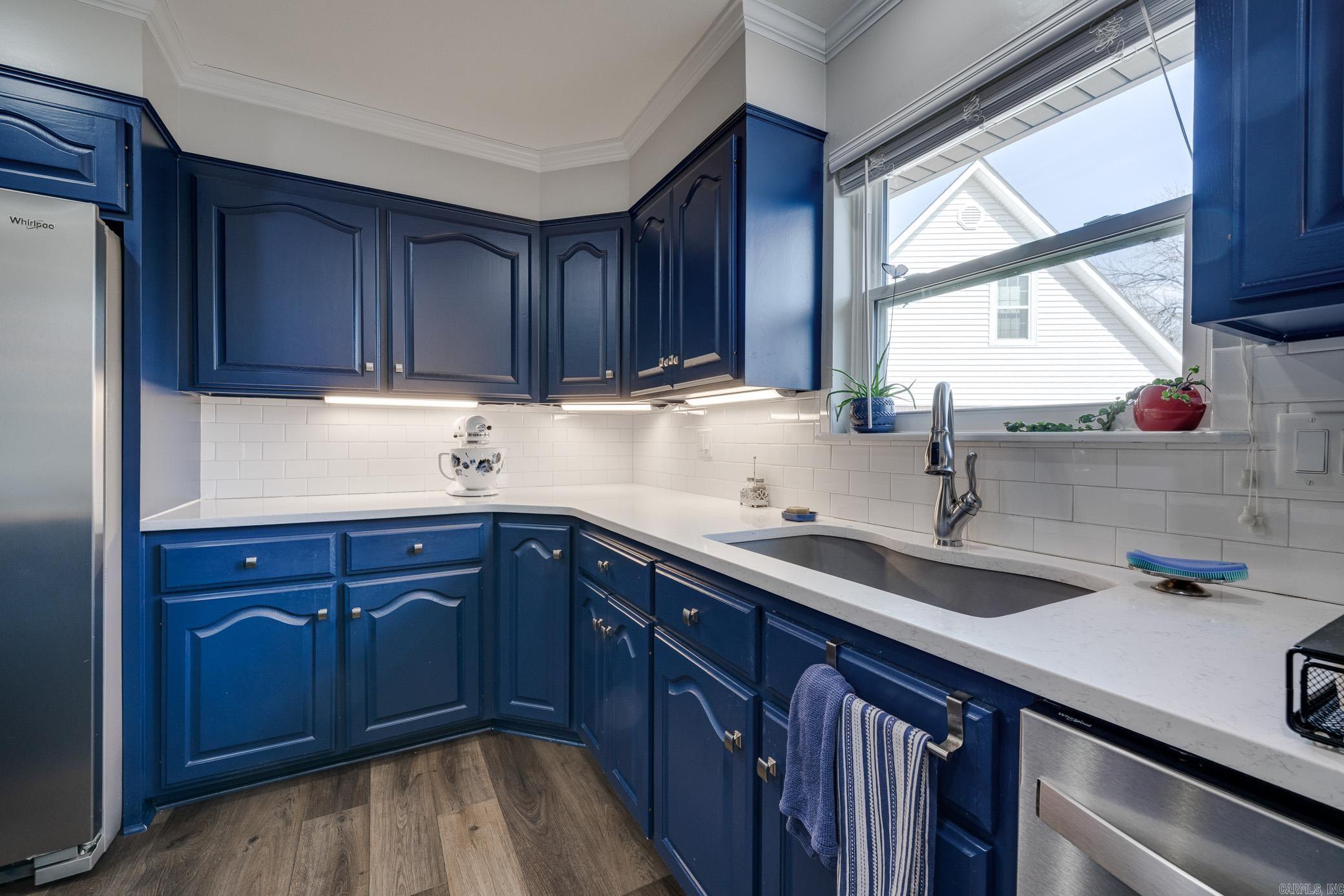 2105 Maplewood Drive