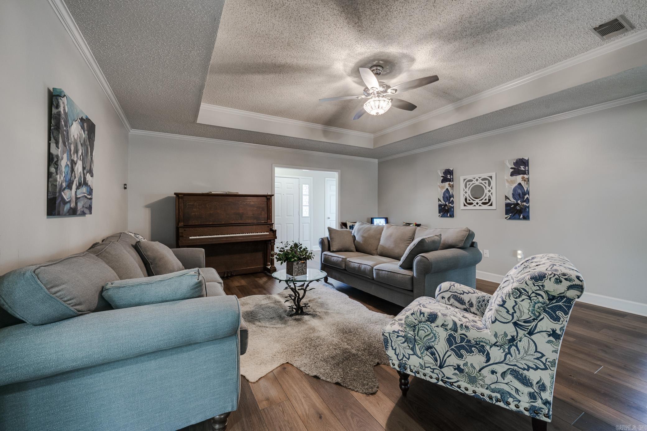 2105 Maplewood Drive