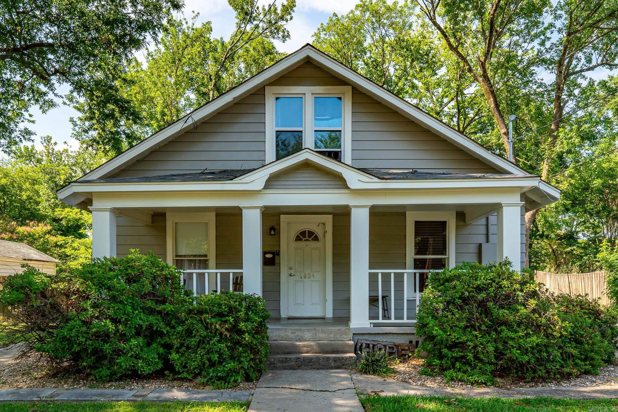 1824 Independence Ave