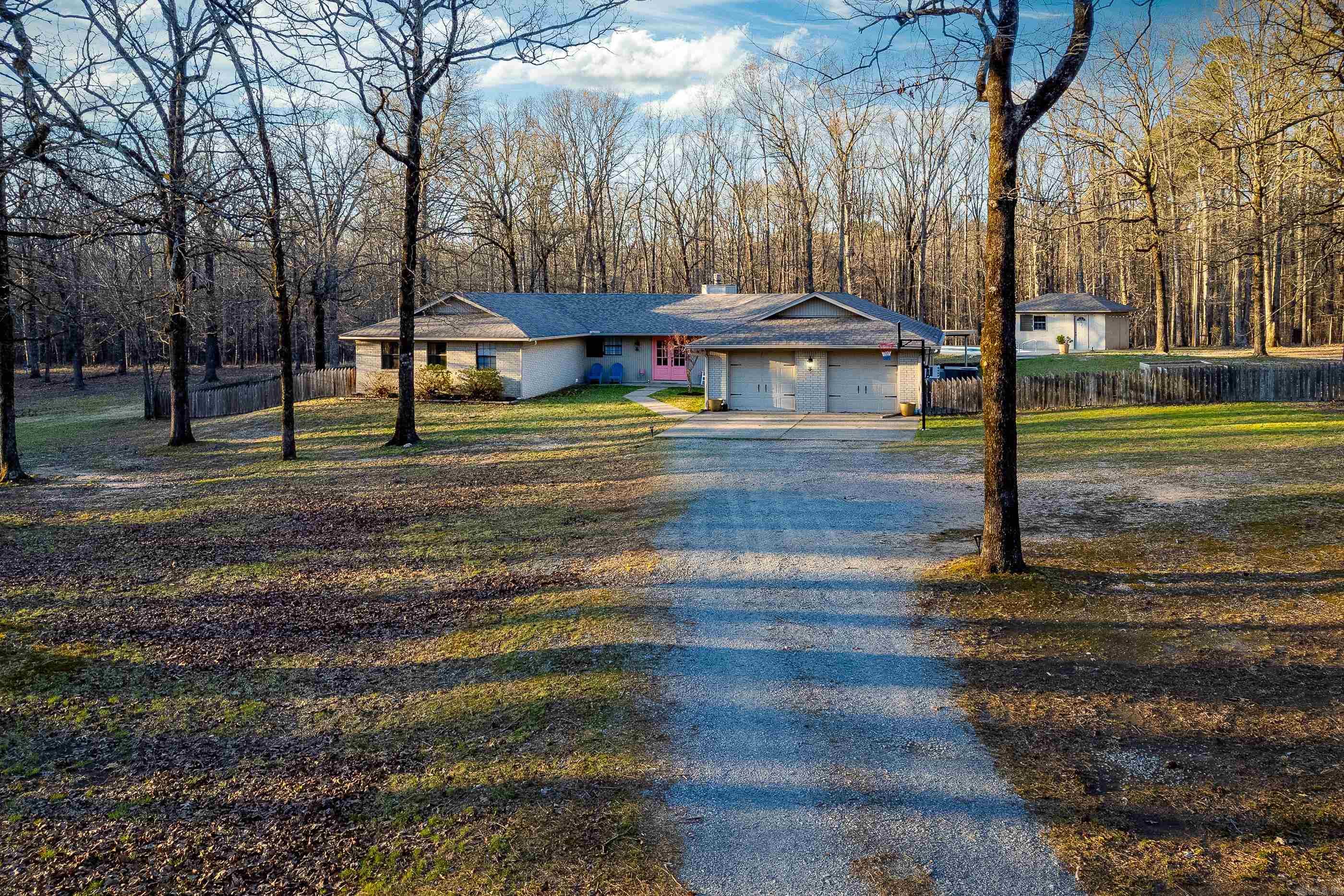 1502 Hickory Drive