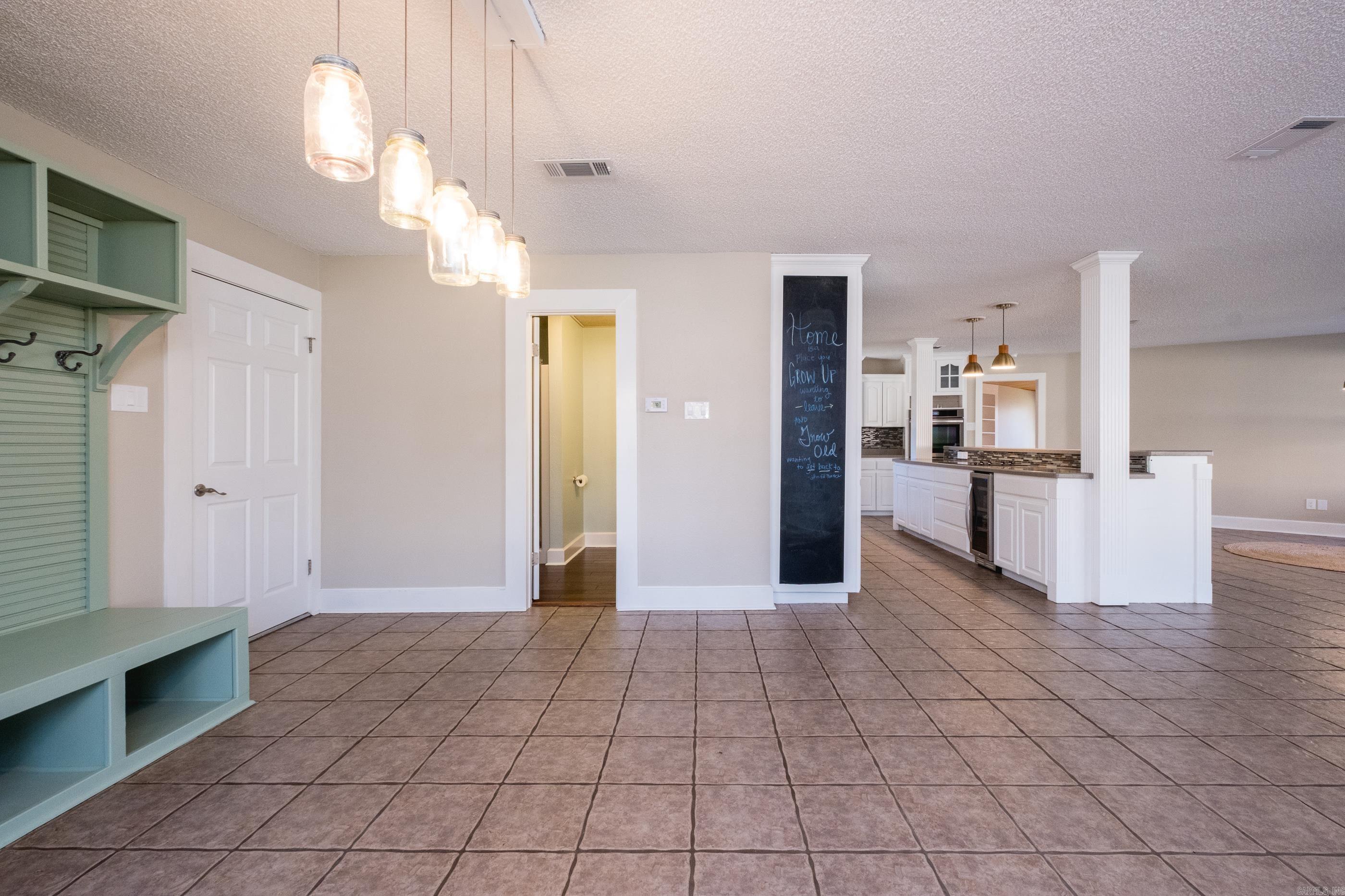 1502 Hickory Drive