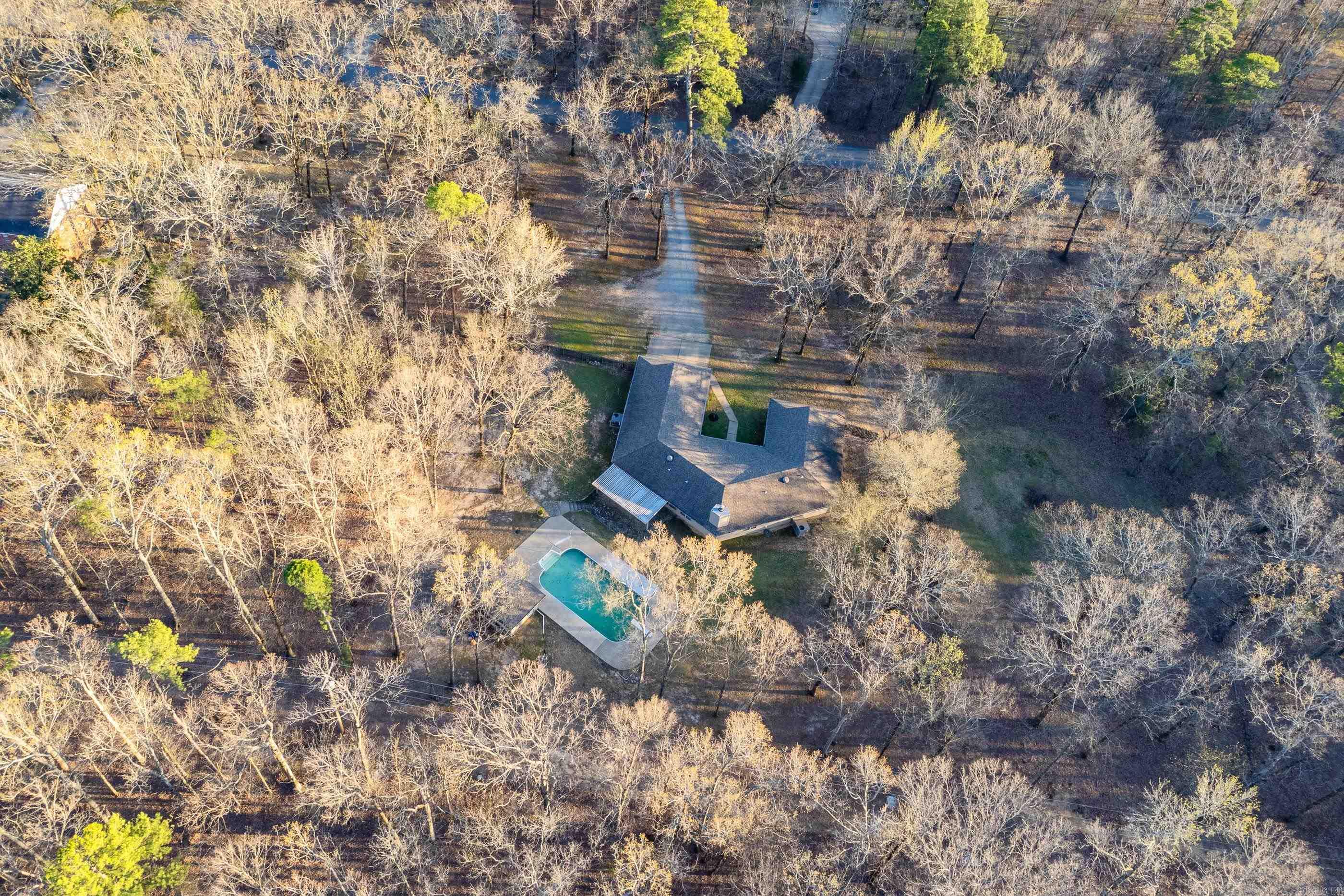 1502 Hickory Drive