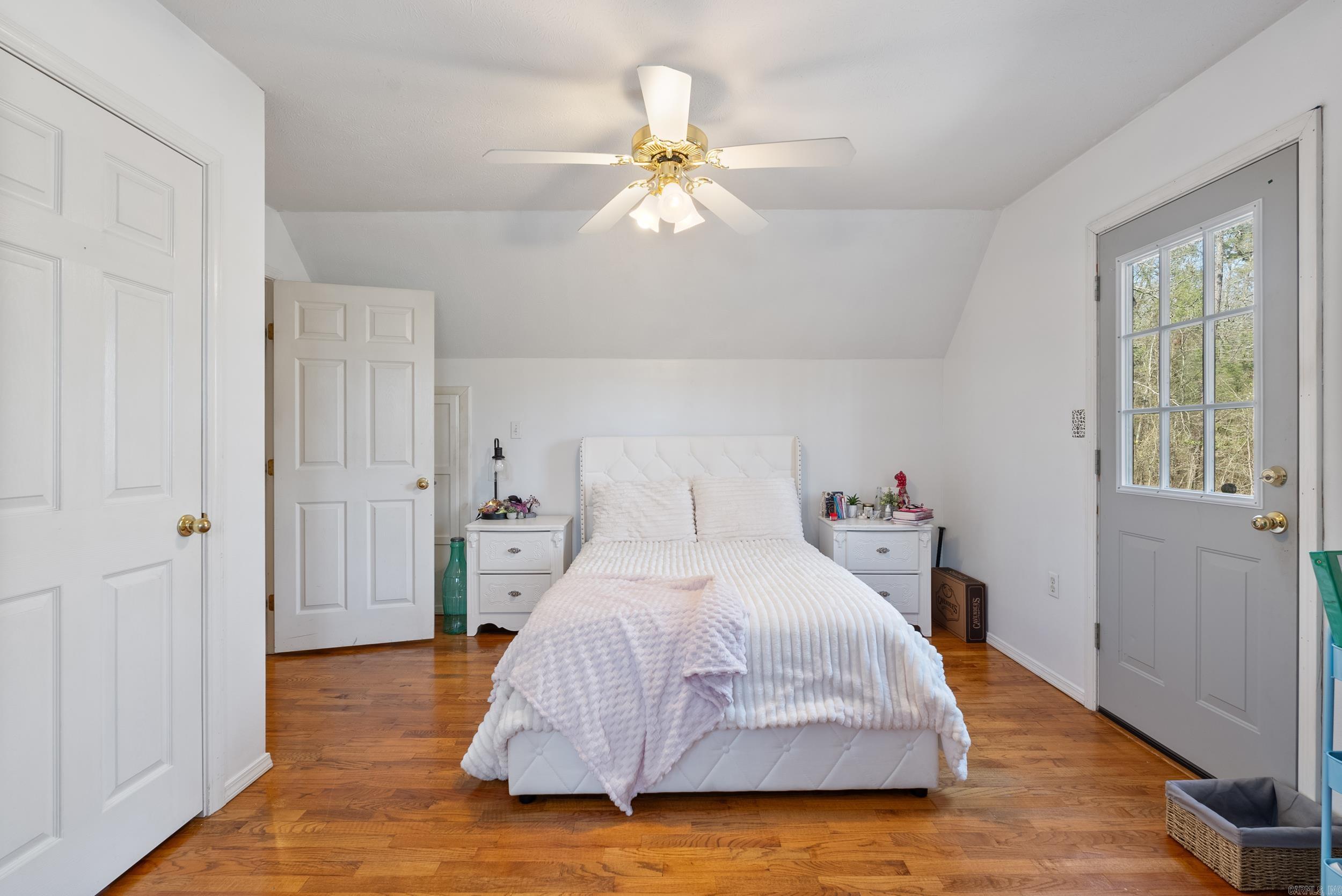 8 Allen Point