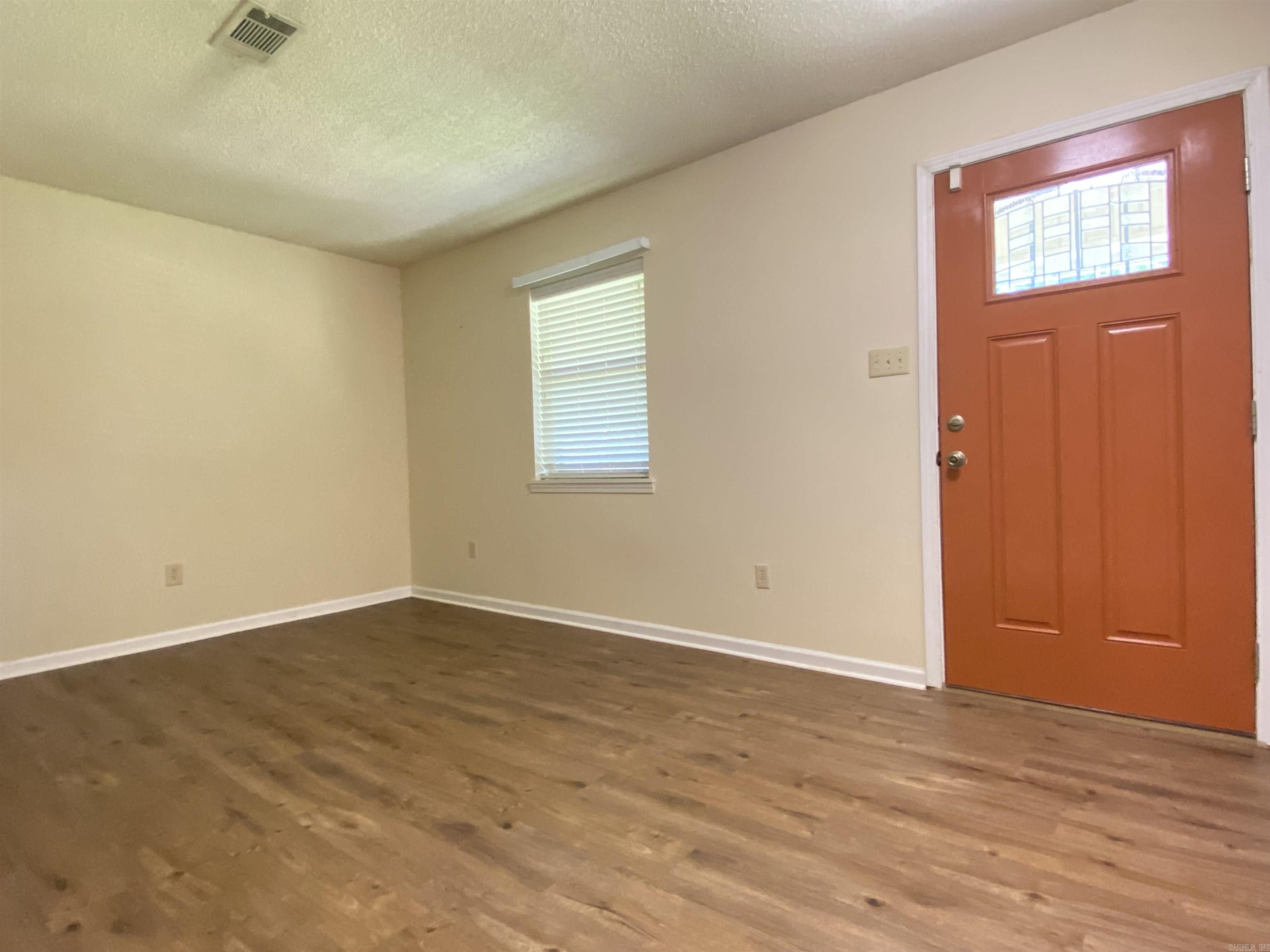 6905 Quail Run Drive