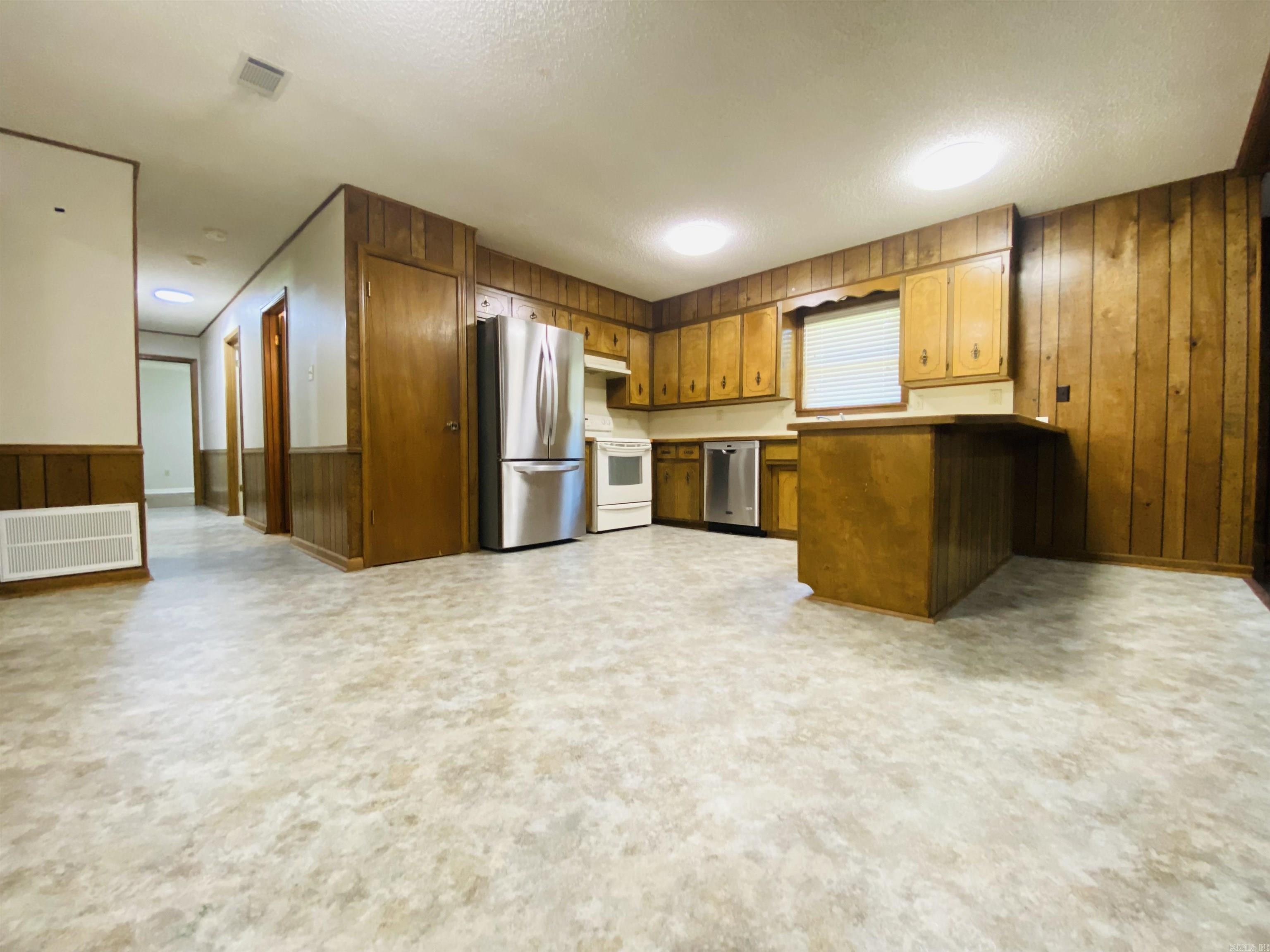 6905 Quail Run Drive