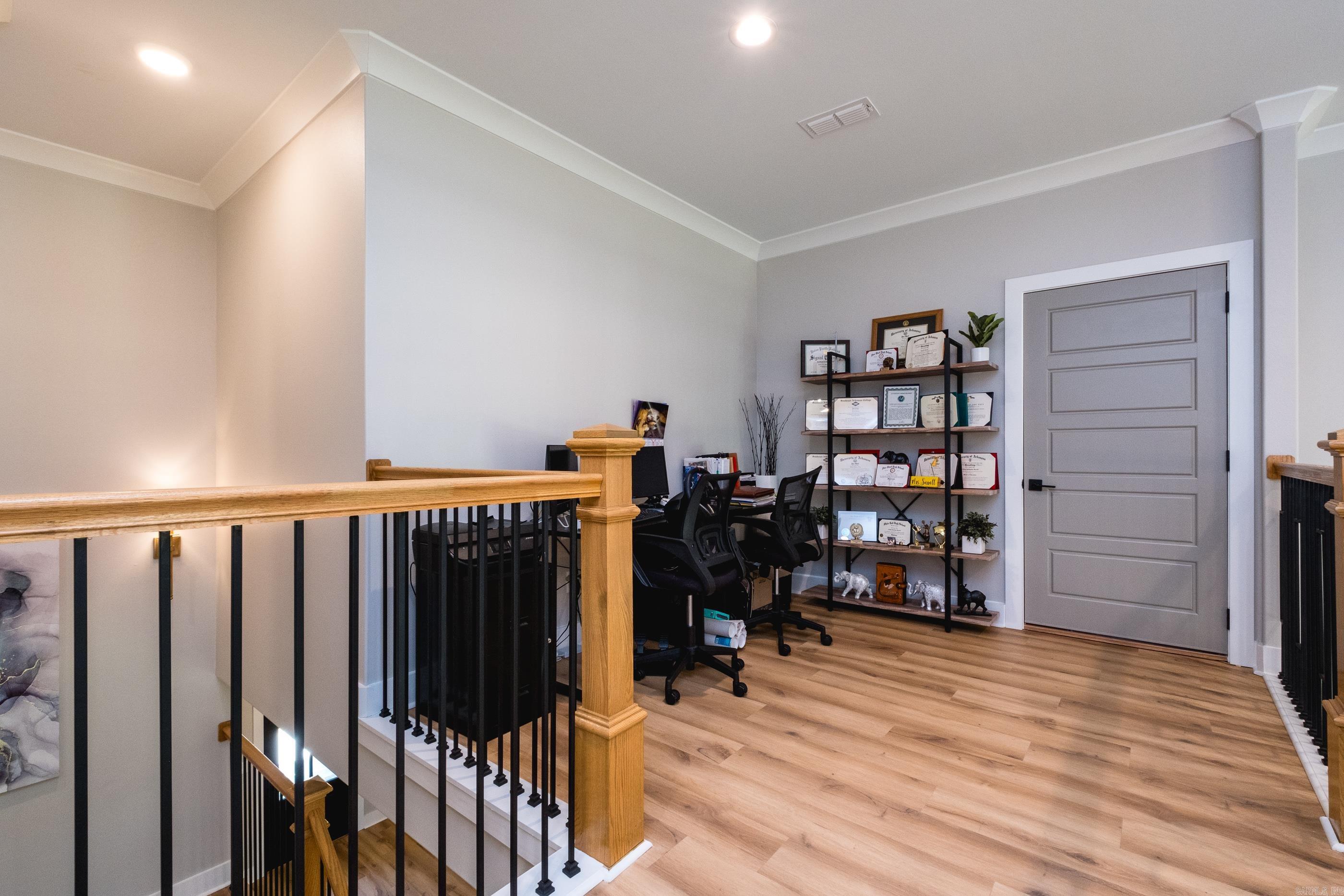 2072 Mohegan Trail