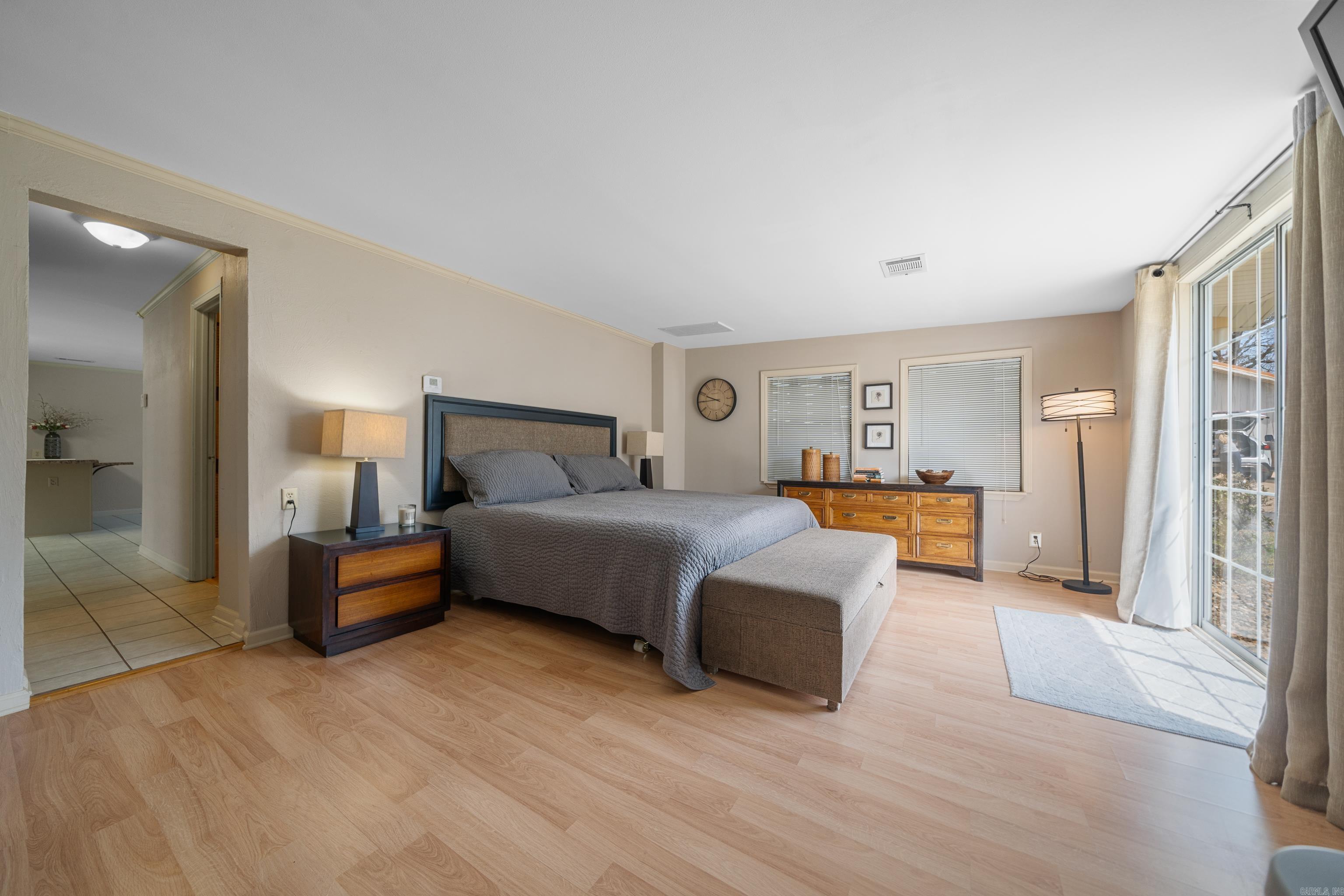 207 & 208 Ski Motel Point