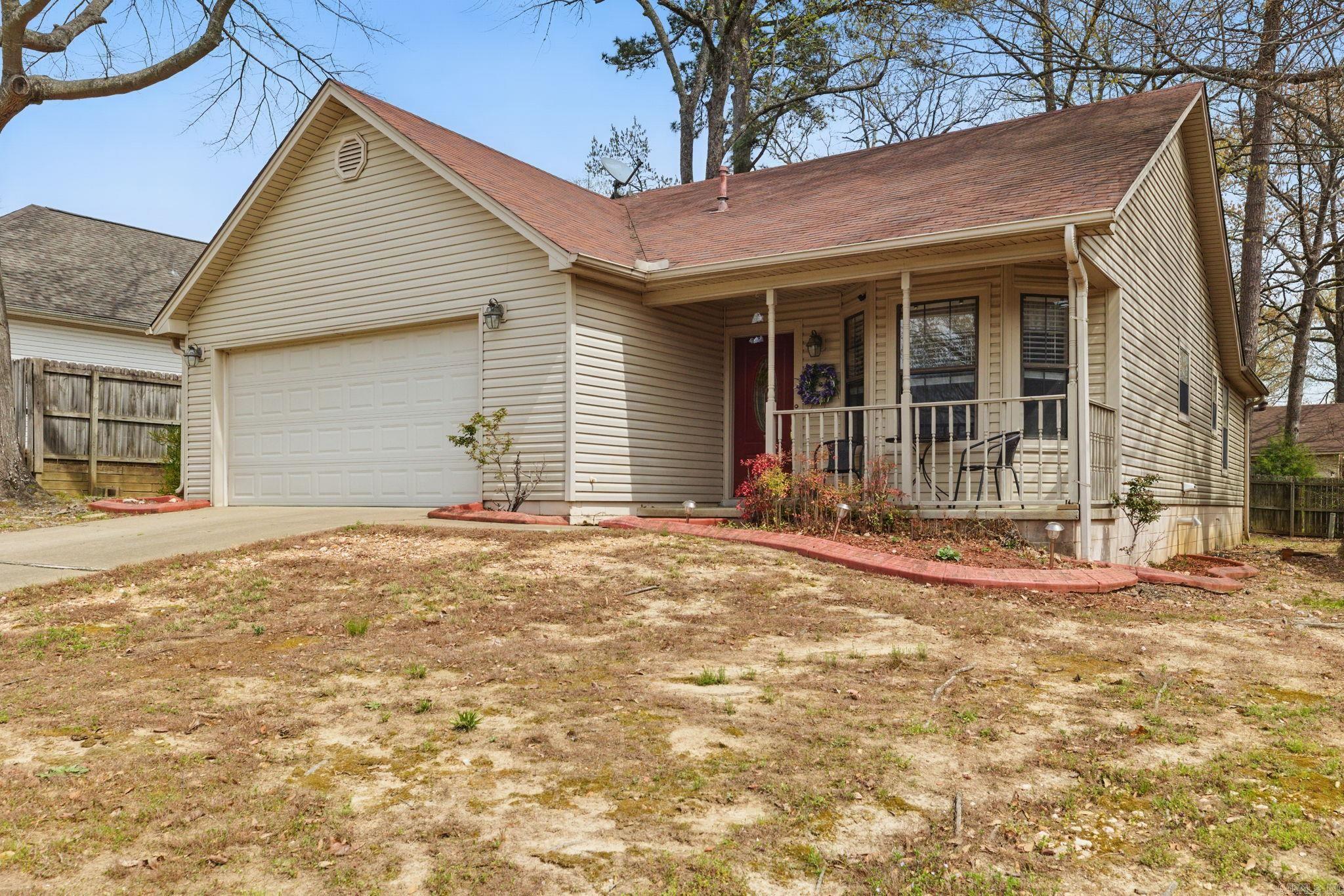 3 Redleaf Cir