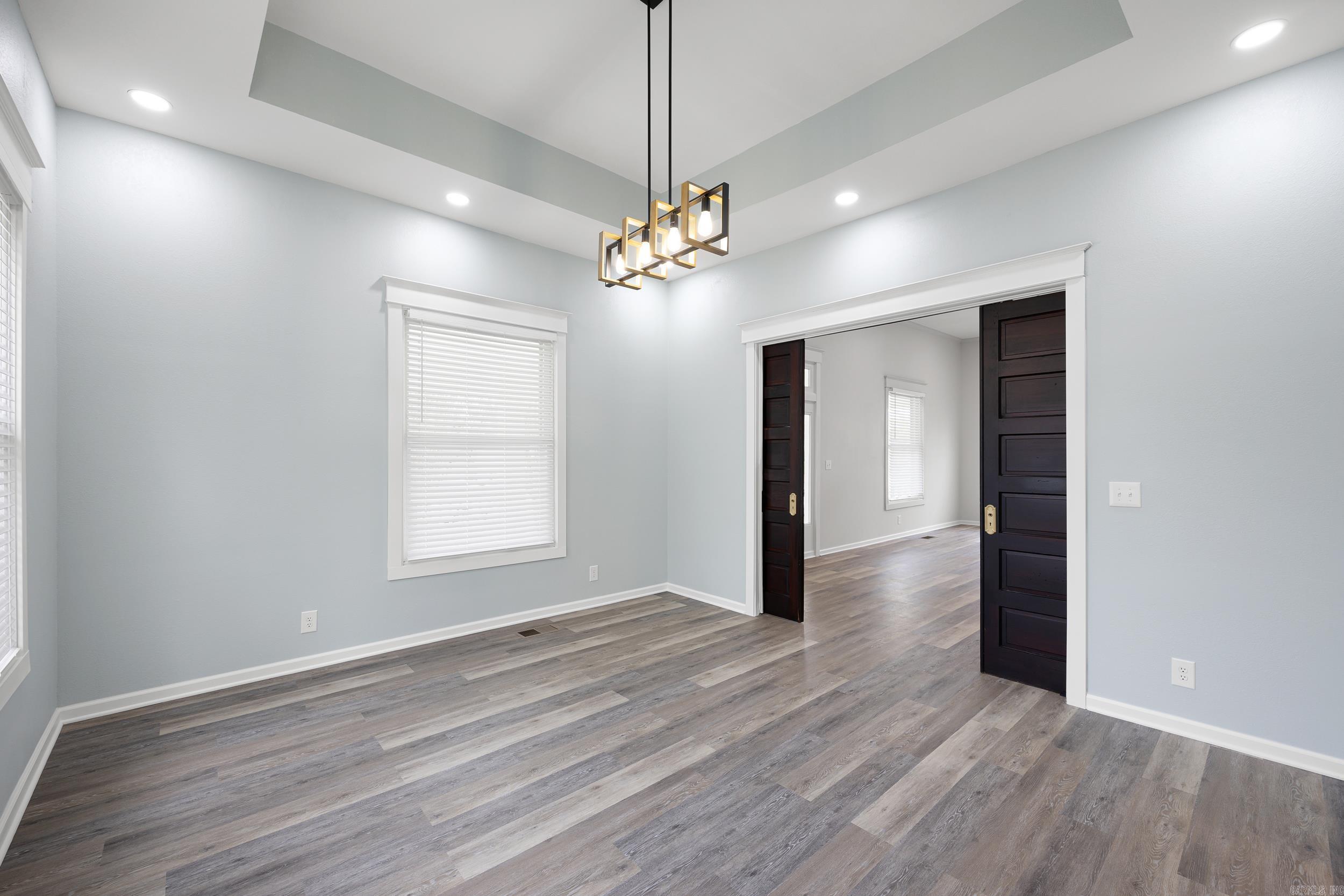 405 Avenue 1 NE