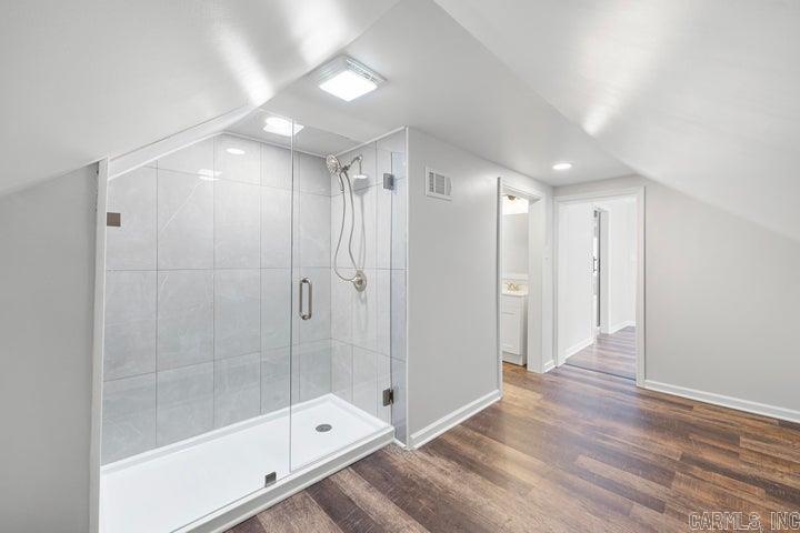 405 Avenue 1 NE