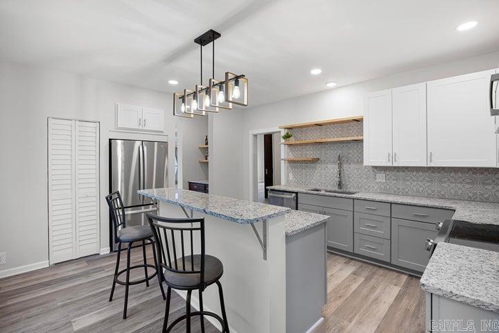 405 Avenue 1 NE