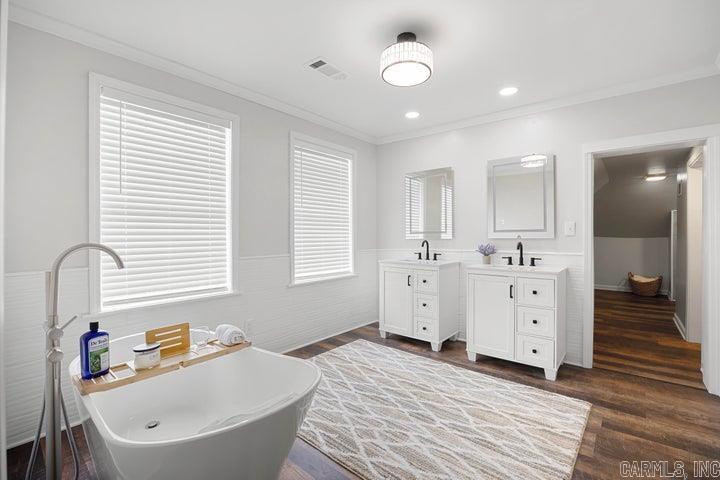 405 Avenue 1 NE