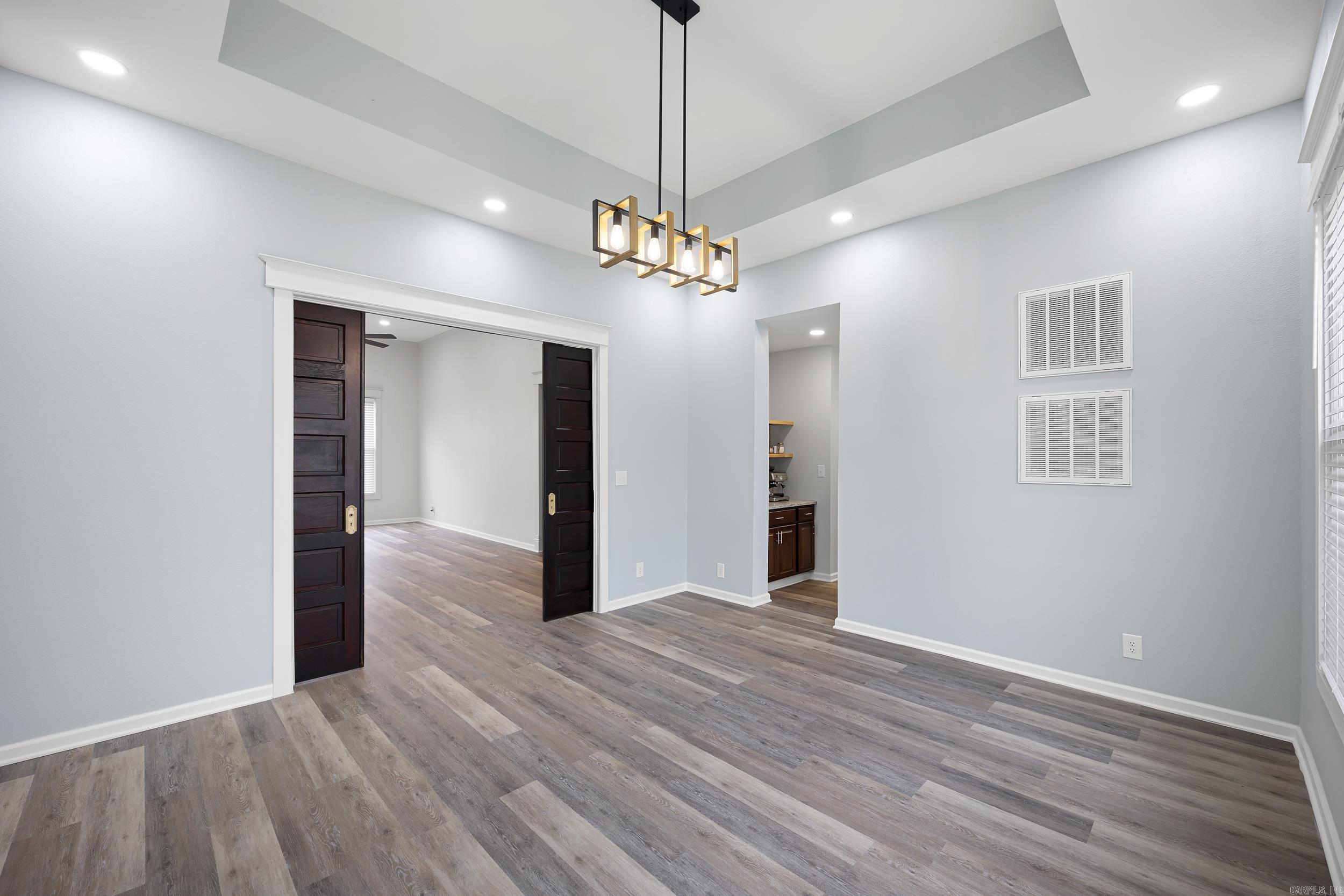 405 Avenue 1 NE