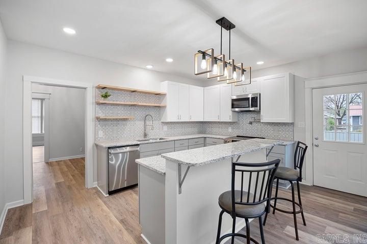 405 Avenue 1 NE