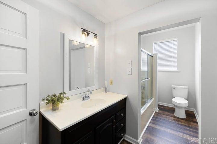 405 Avenue 1 NE