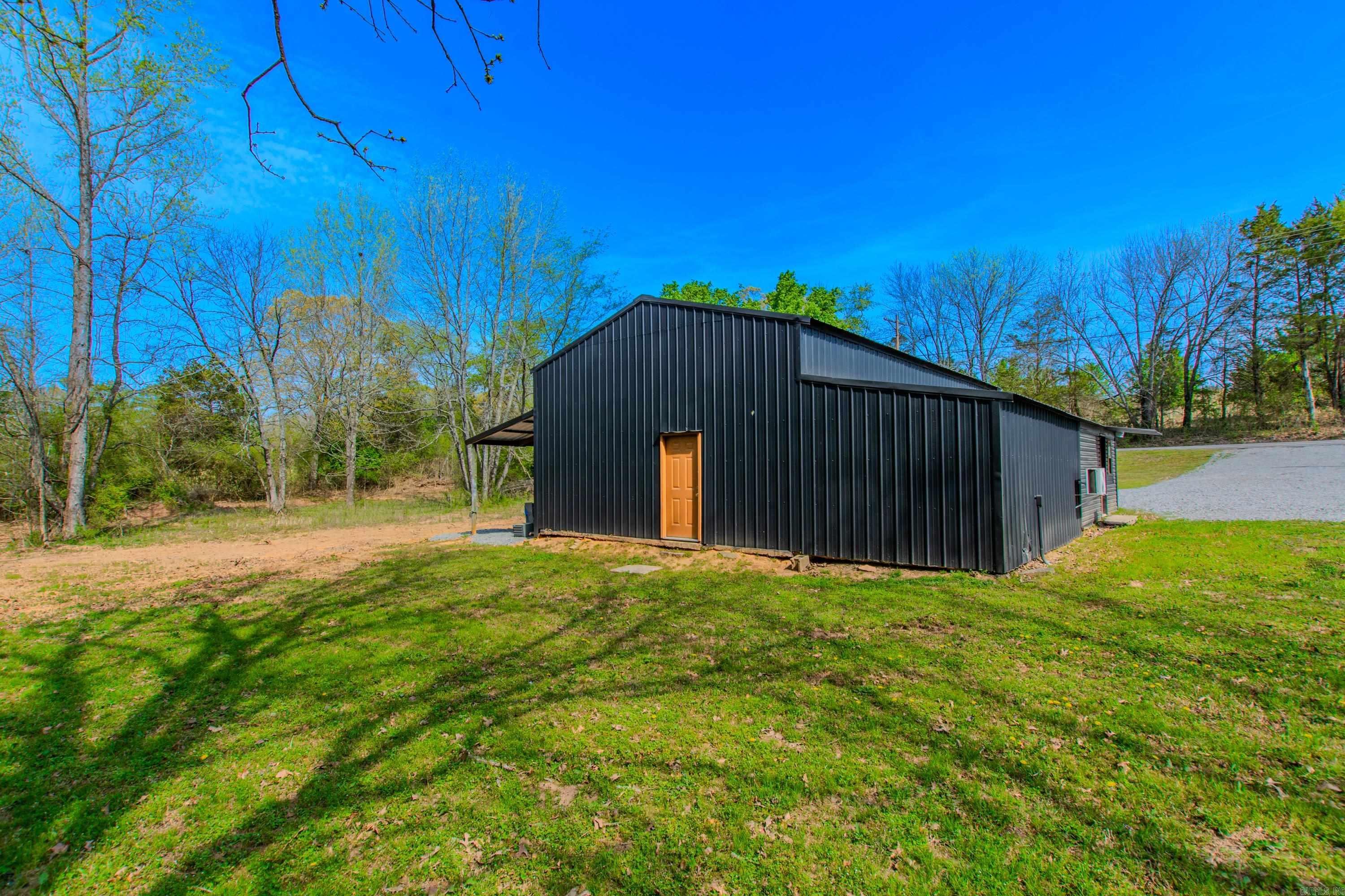 1614 E Cleland Road