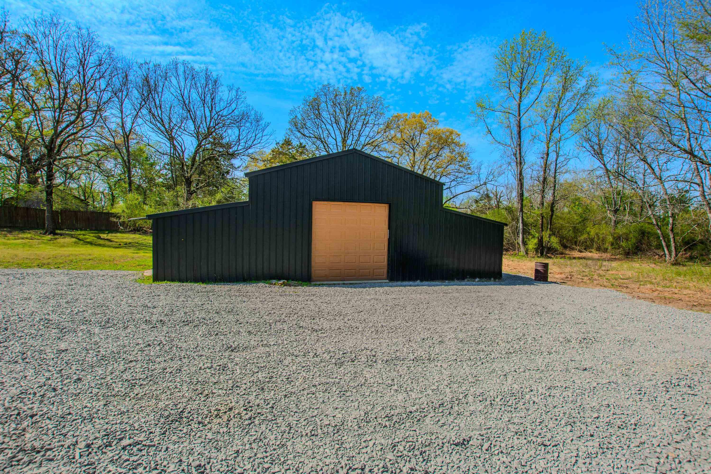 1614 E Cleland Road