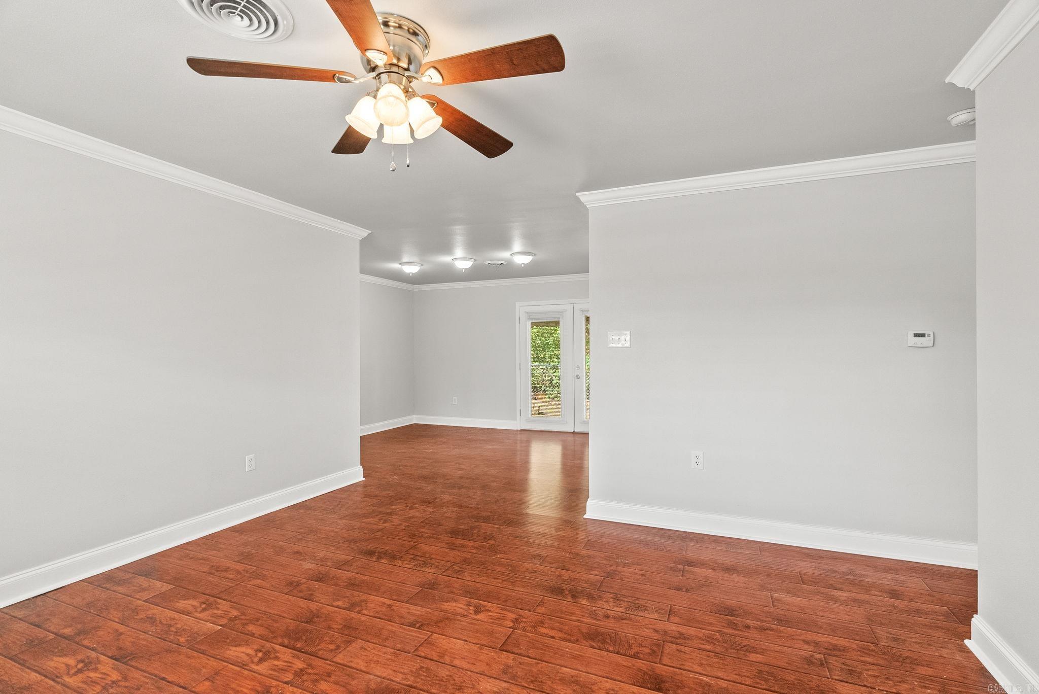 800 Buttercup Circle