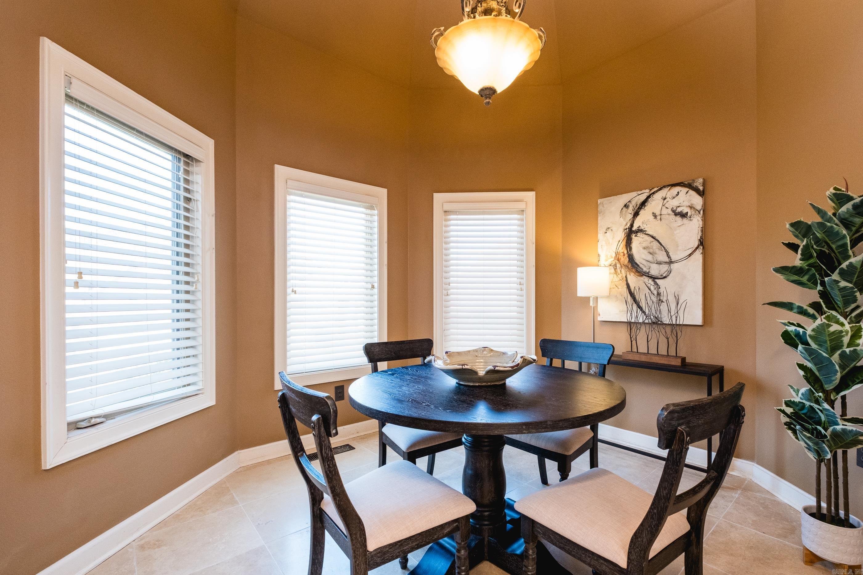 48 Epernay Circle