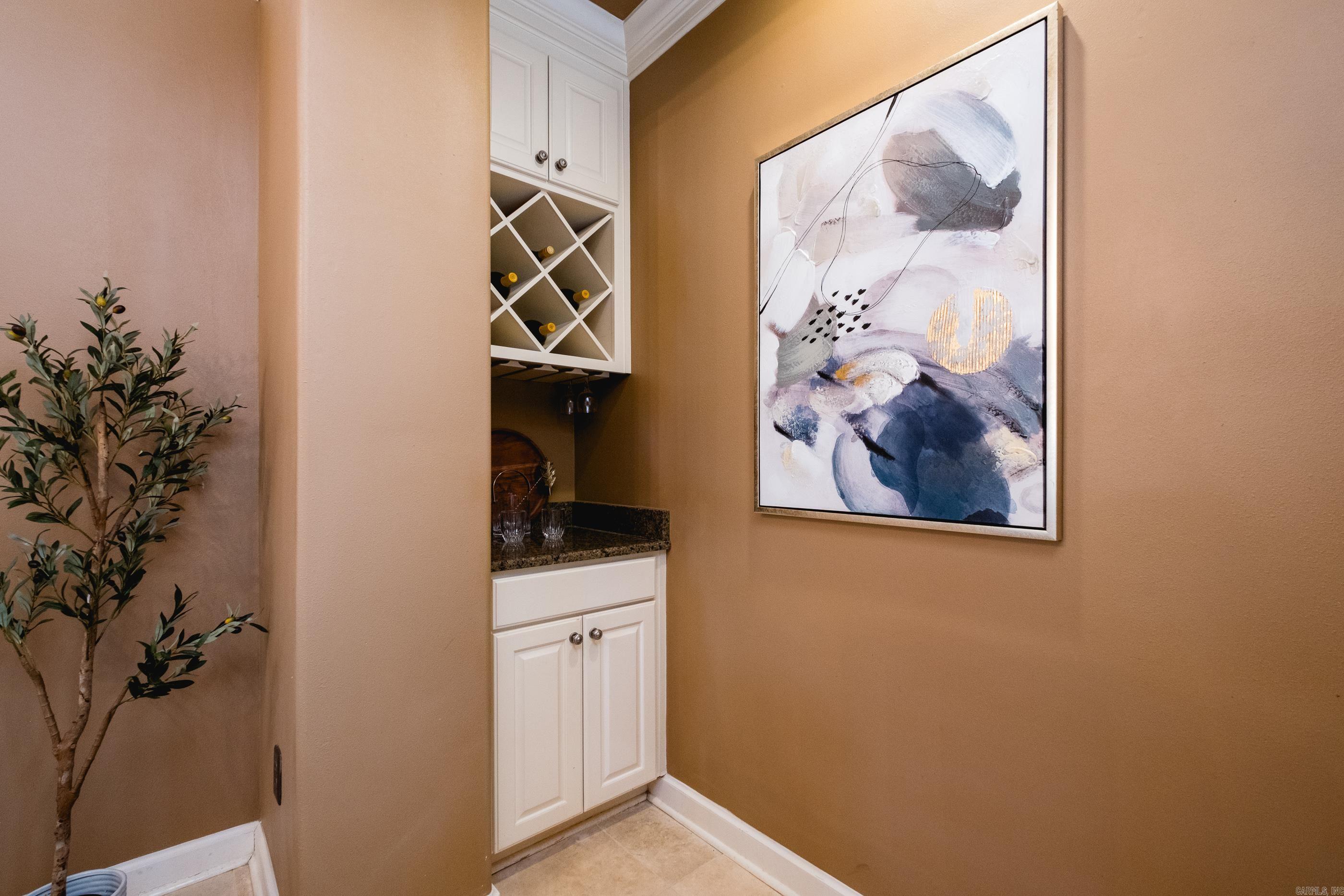 48 Epernay Circle