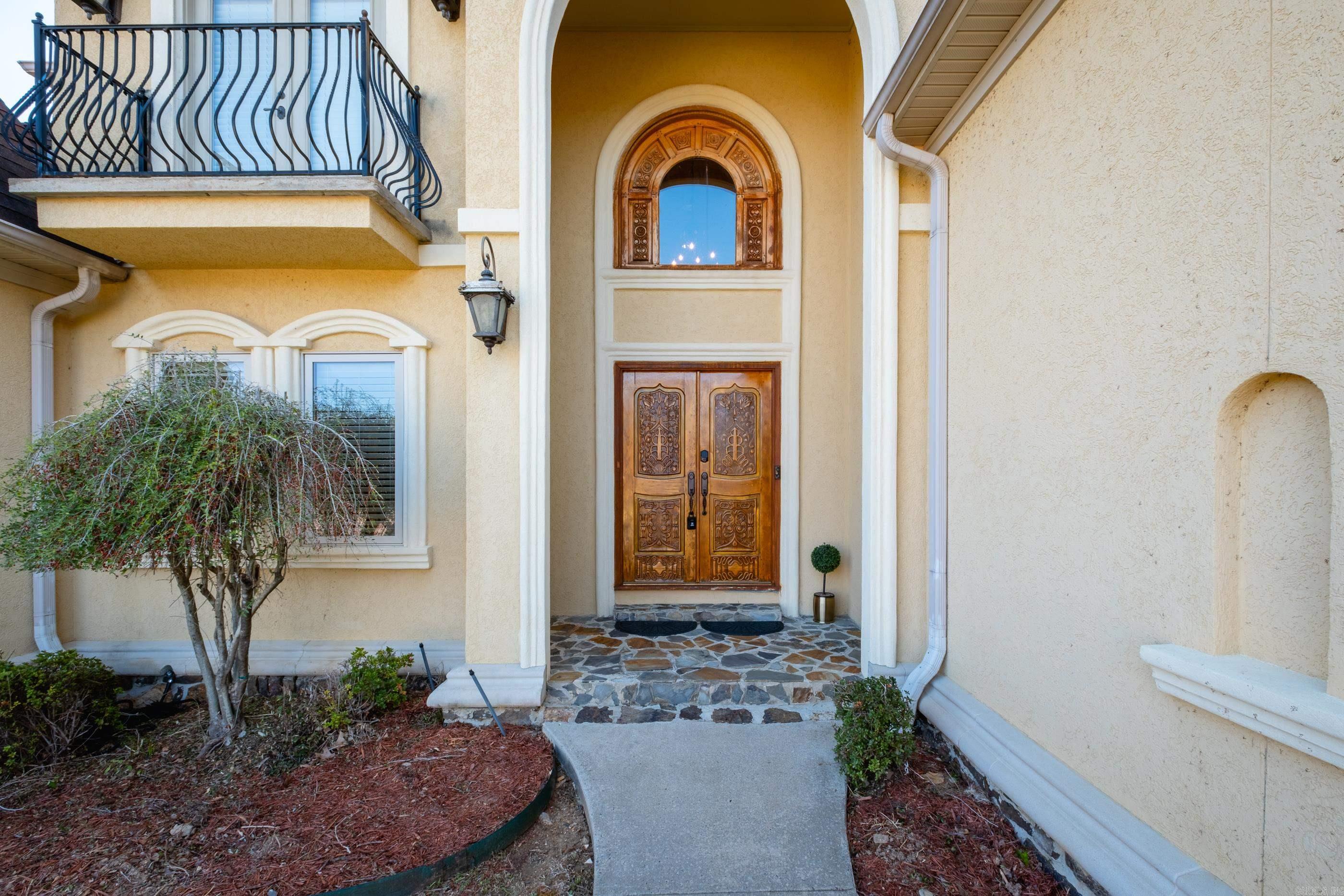 48 Epernay Circle