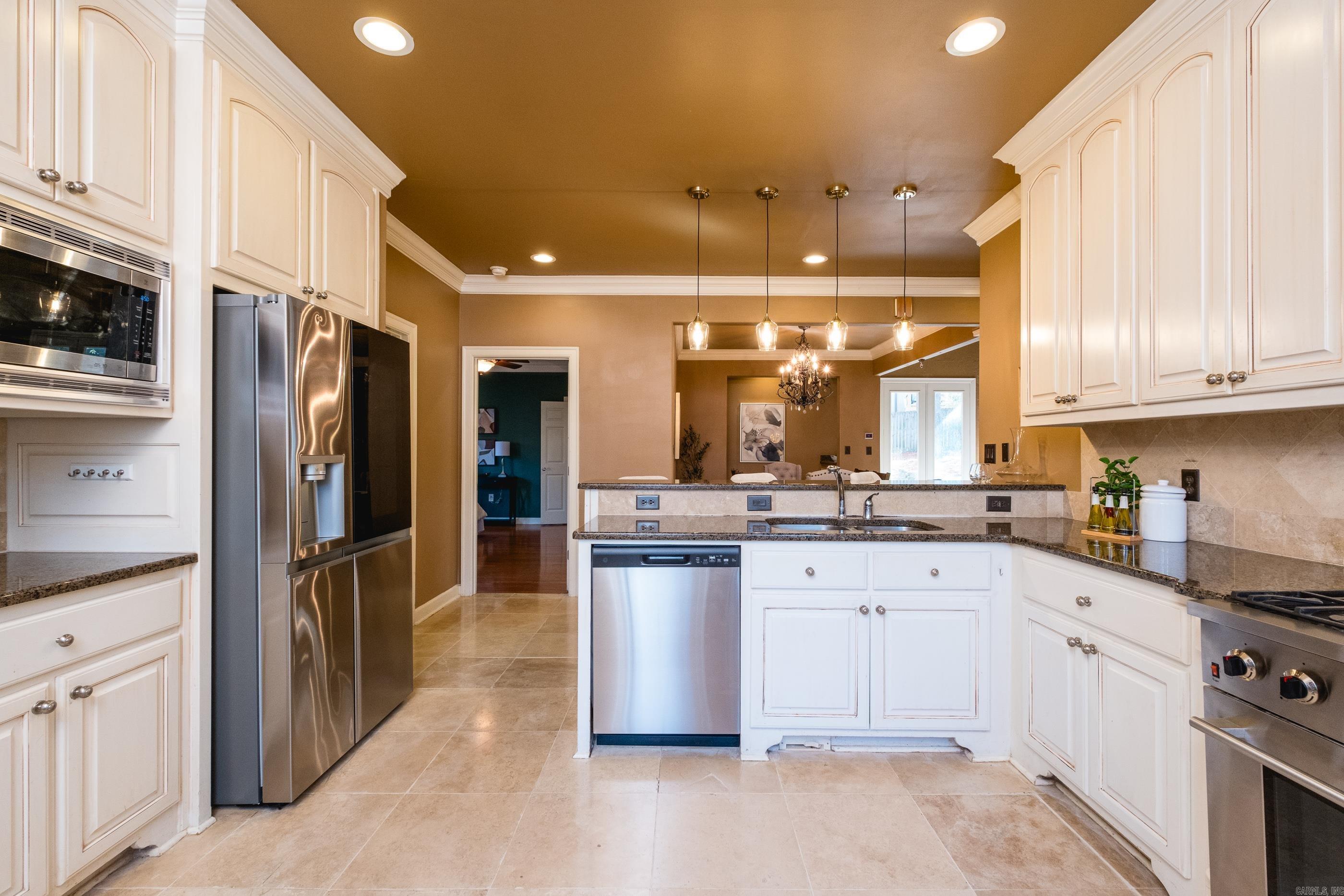 48 Epernay Circle