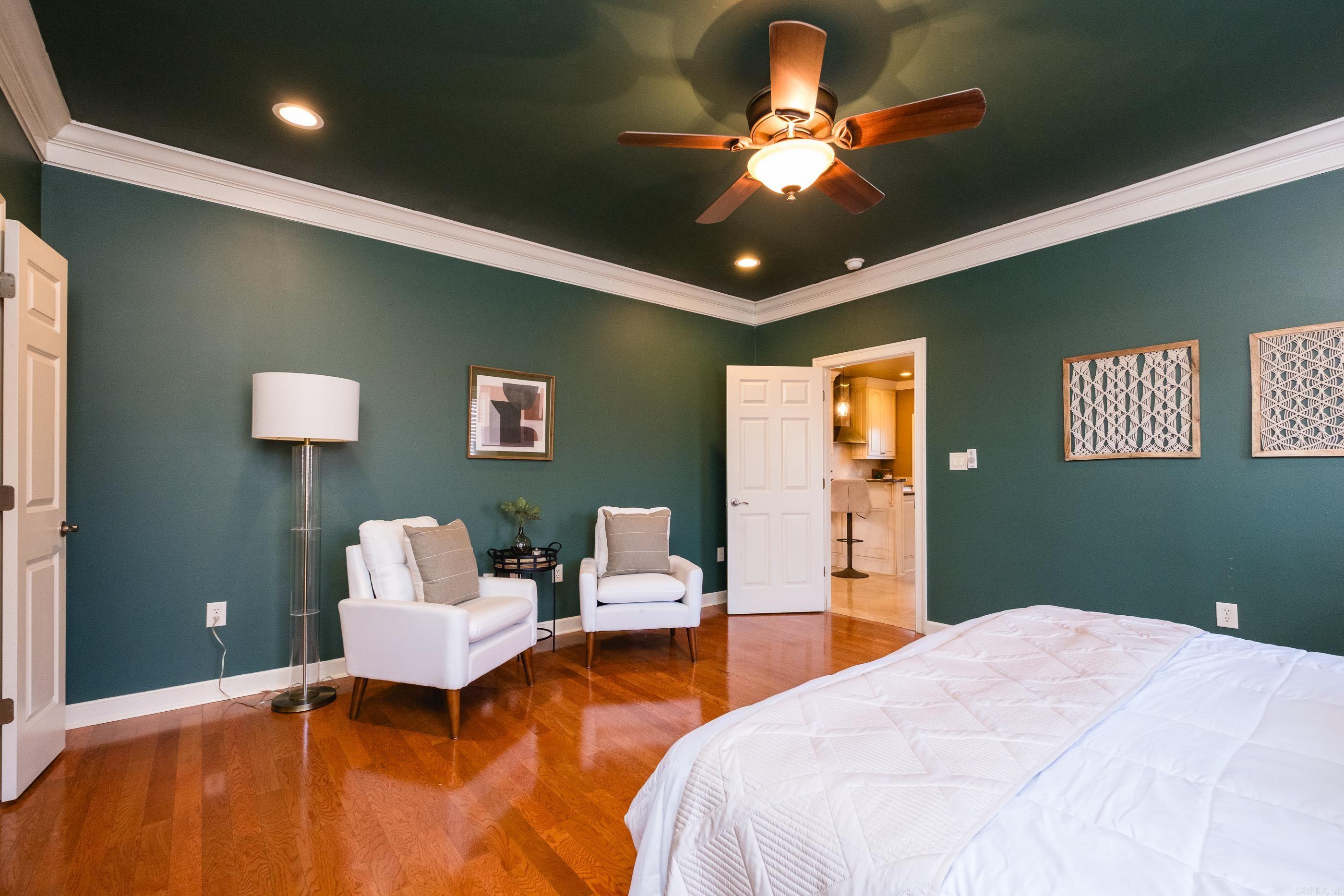 48 Epernay Circle