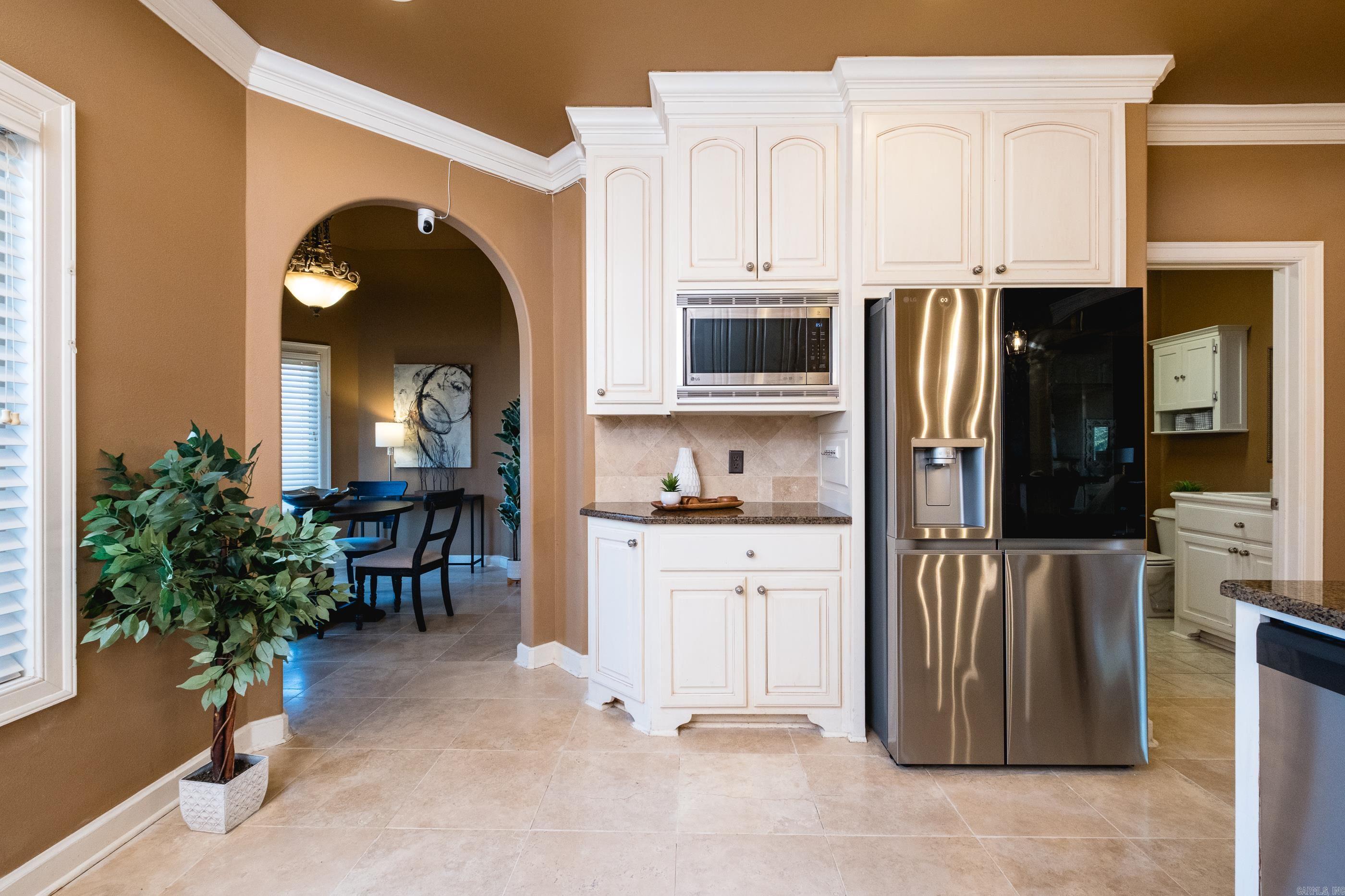 48 Epernay Circle
