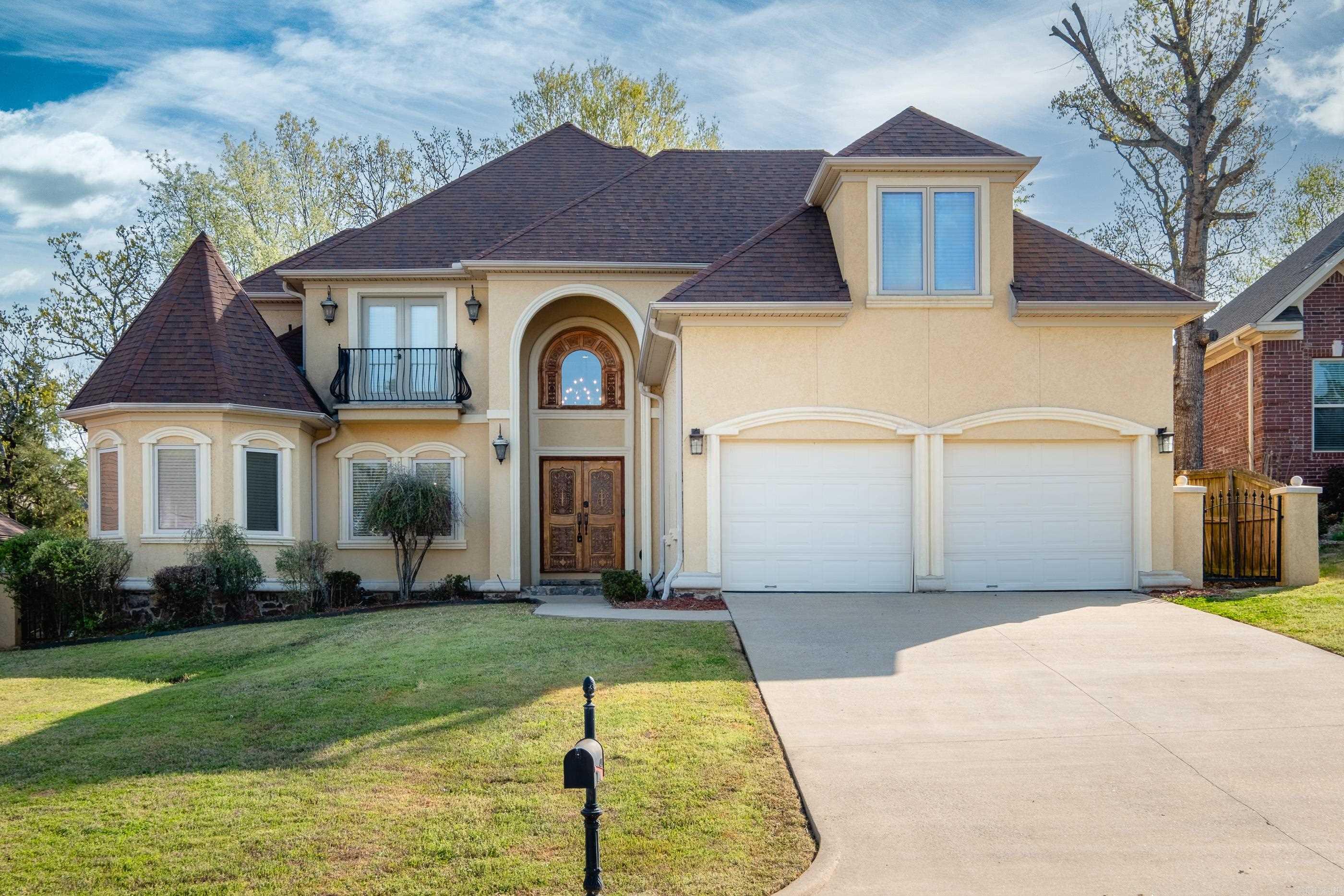 48 Epernay Circle