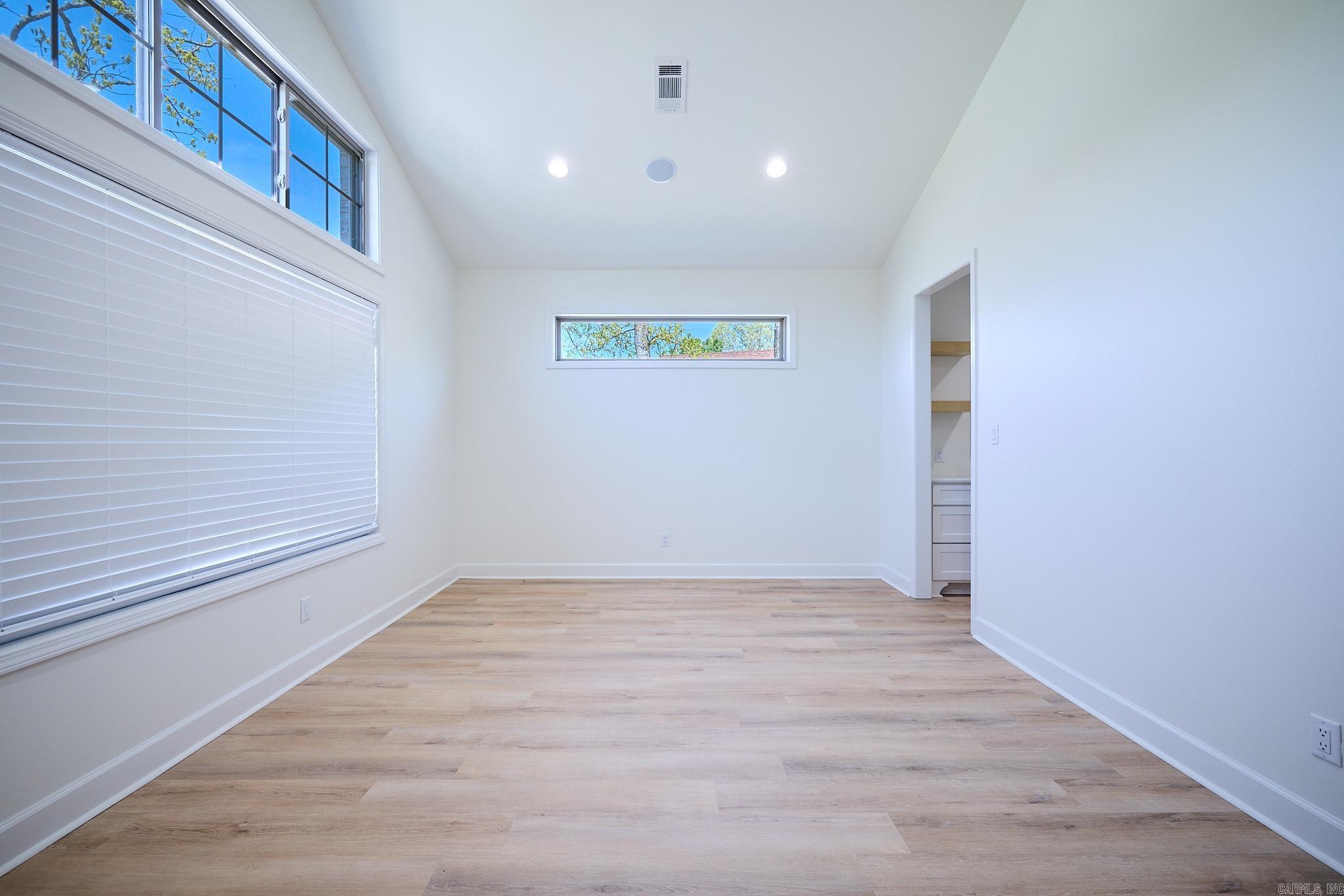 9 Marchwood Cove