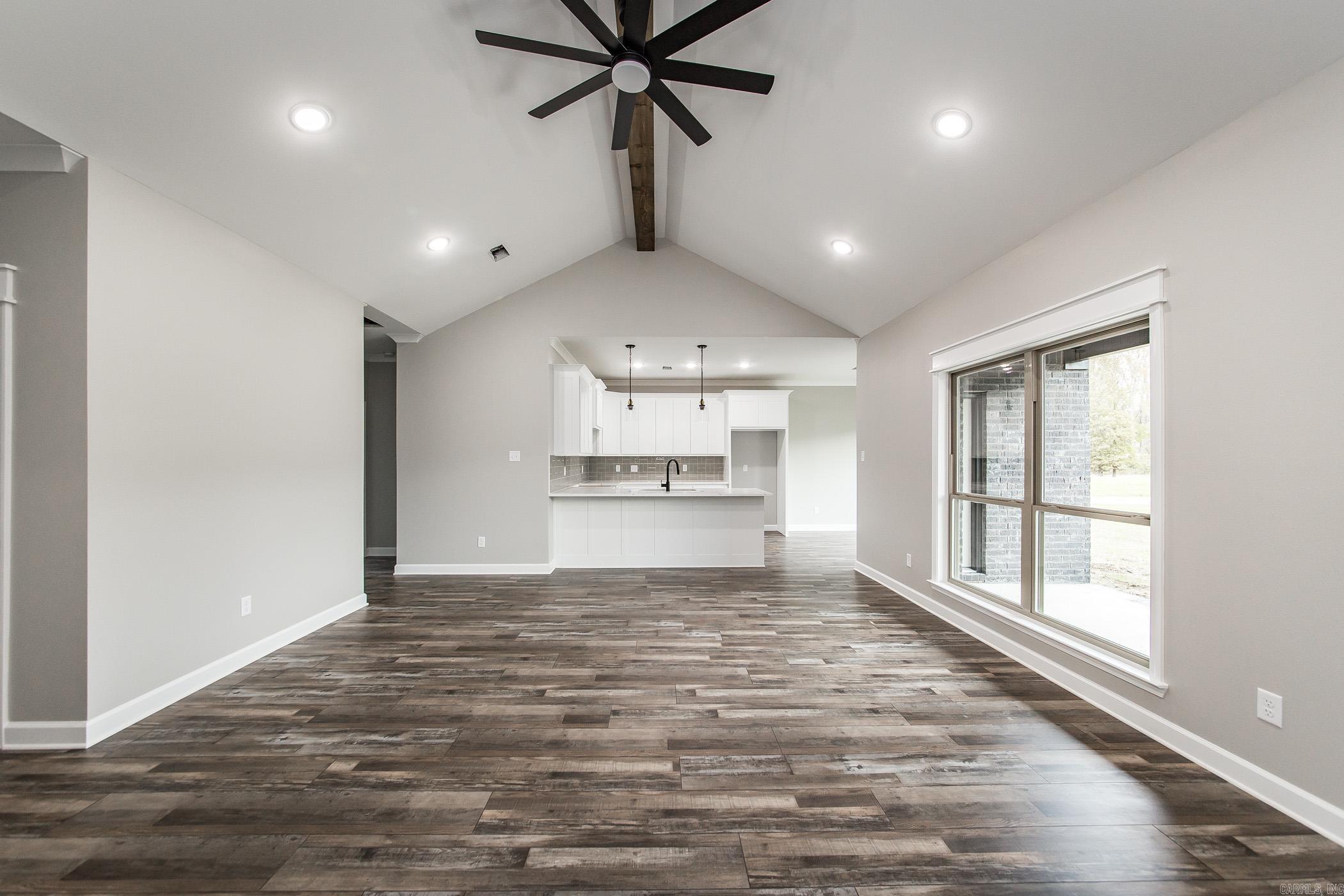 924 Villa Vista Loop