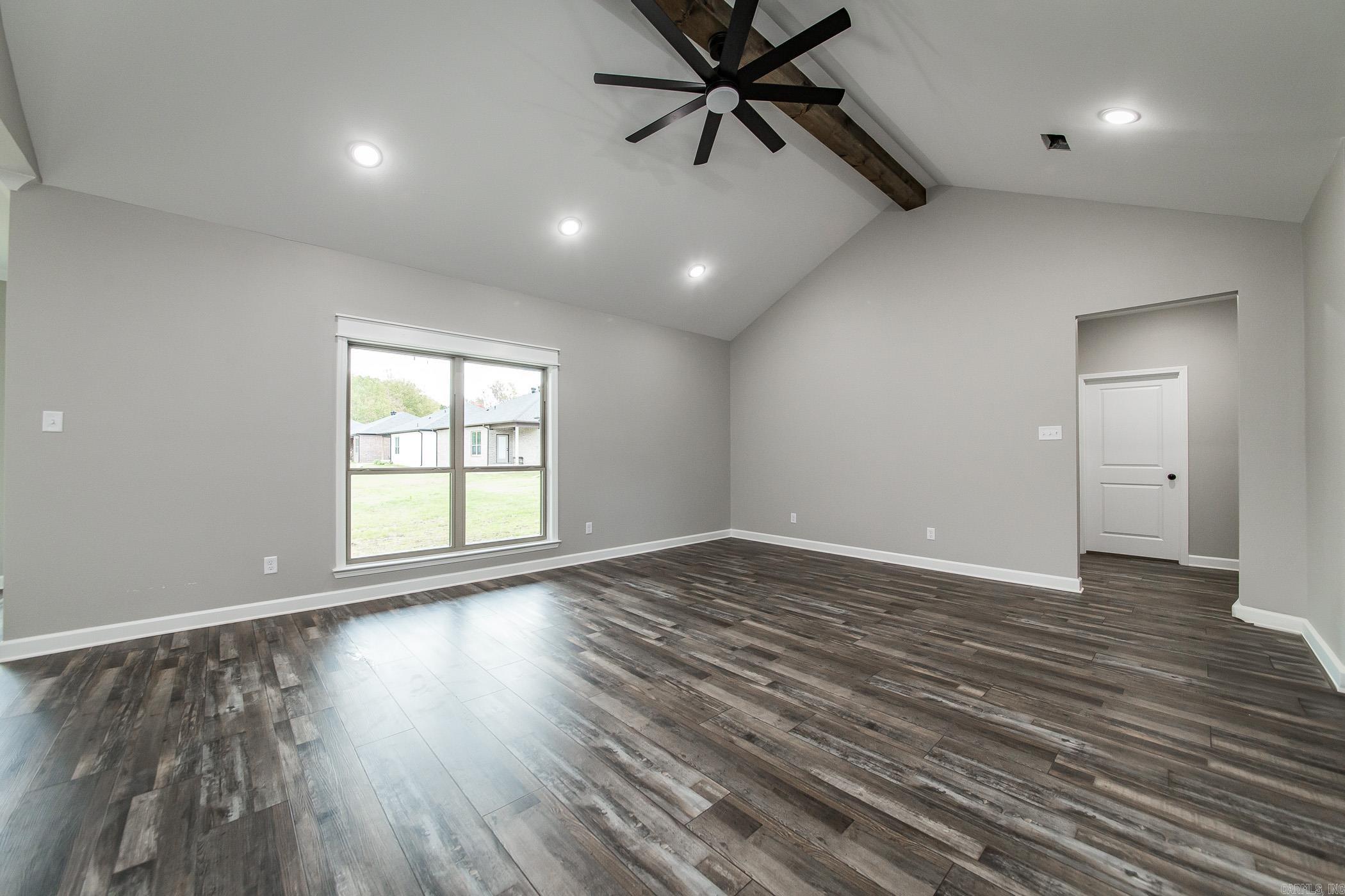 924 Villa Vista Loop