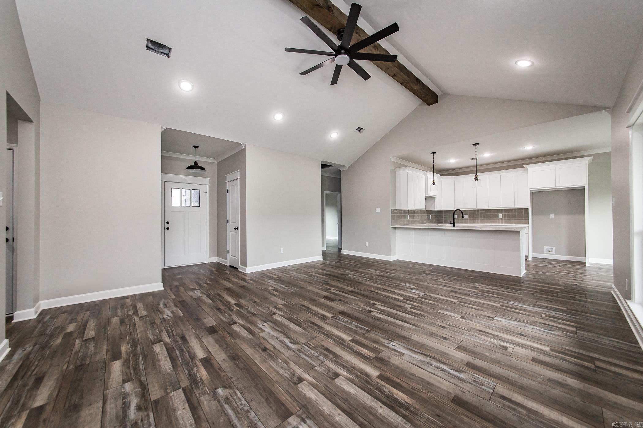 924 Villa Vista Loop