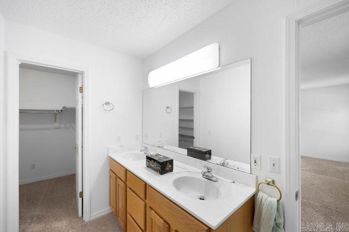 329 Scott Ln