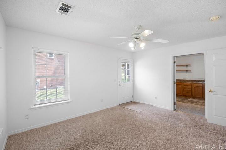 329 Scott Ln